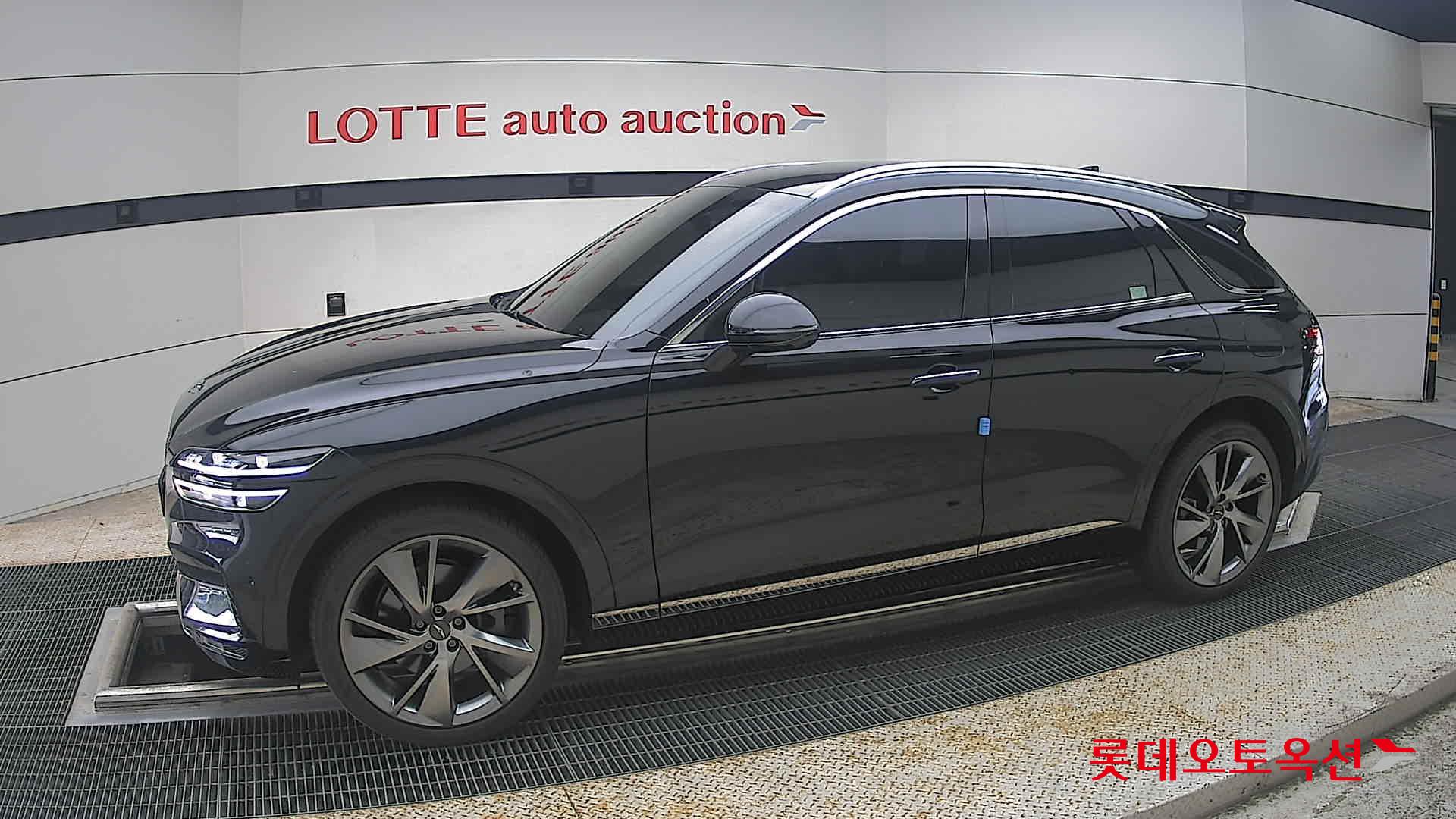 2021 - genesis gv70