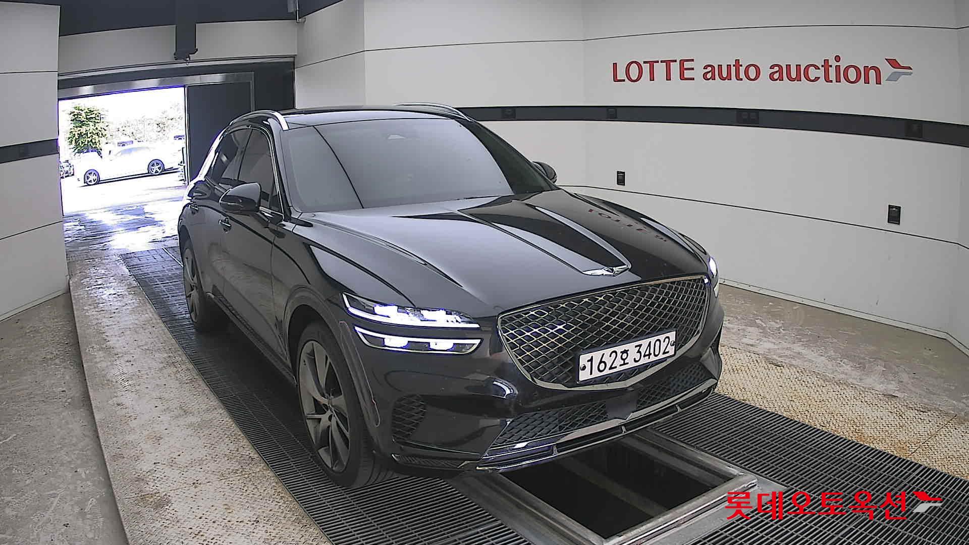 2021 - genesis gv70