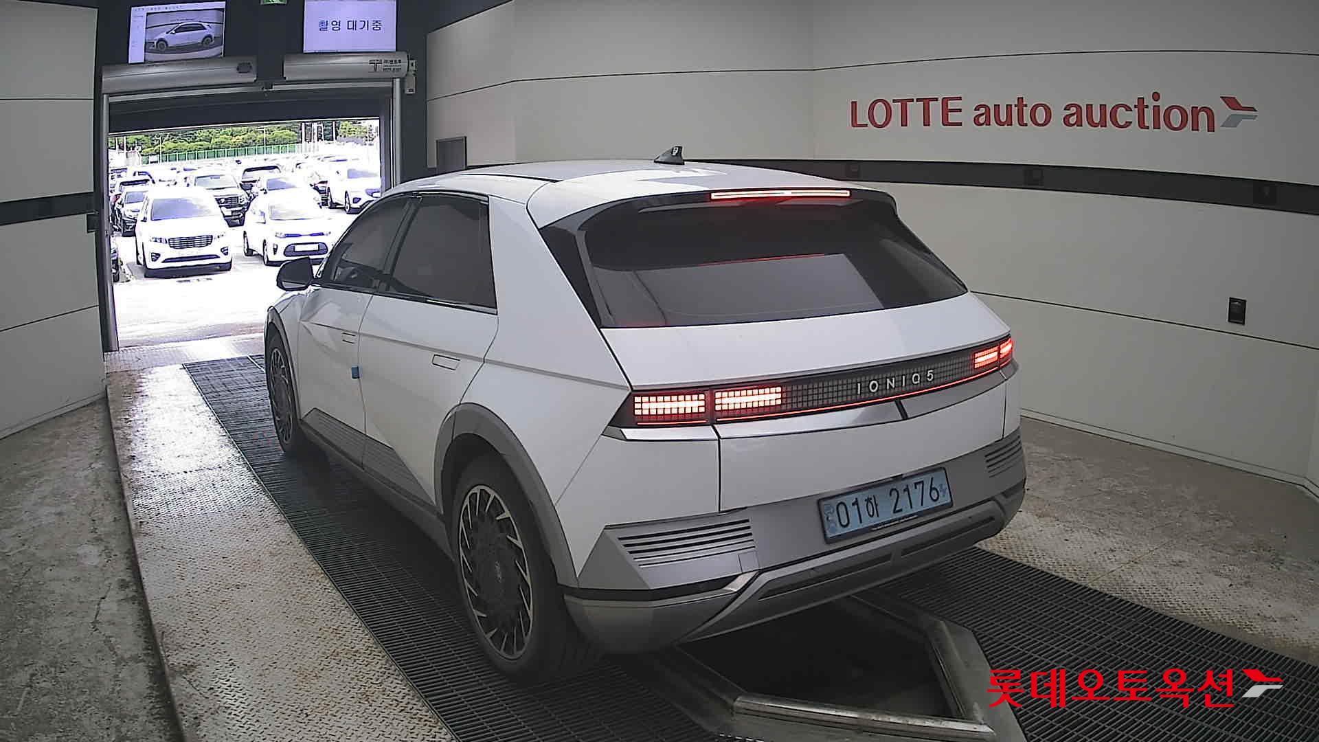 2022 - hyundai ioniq