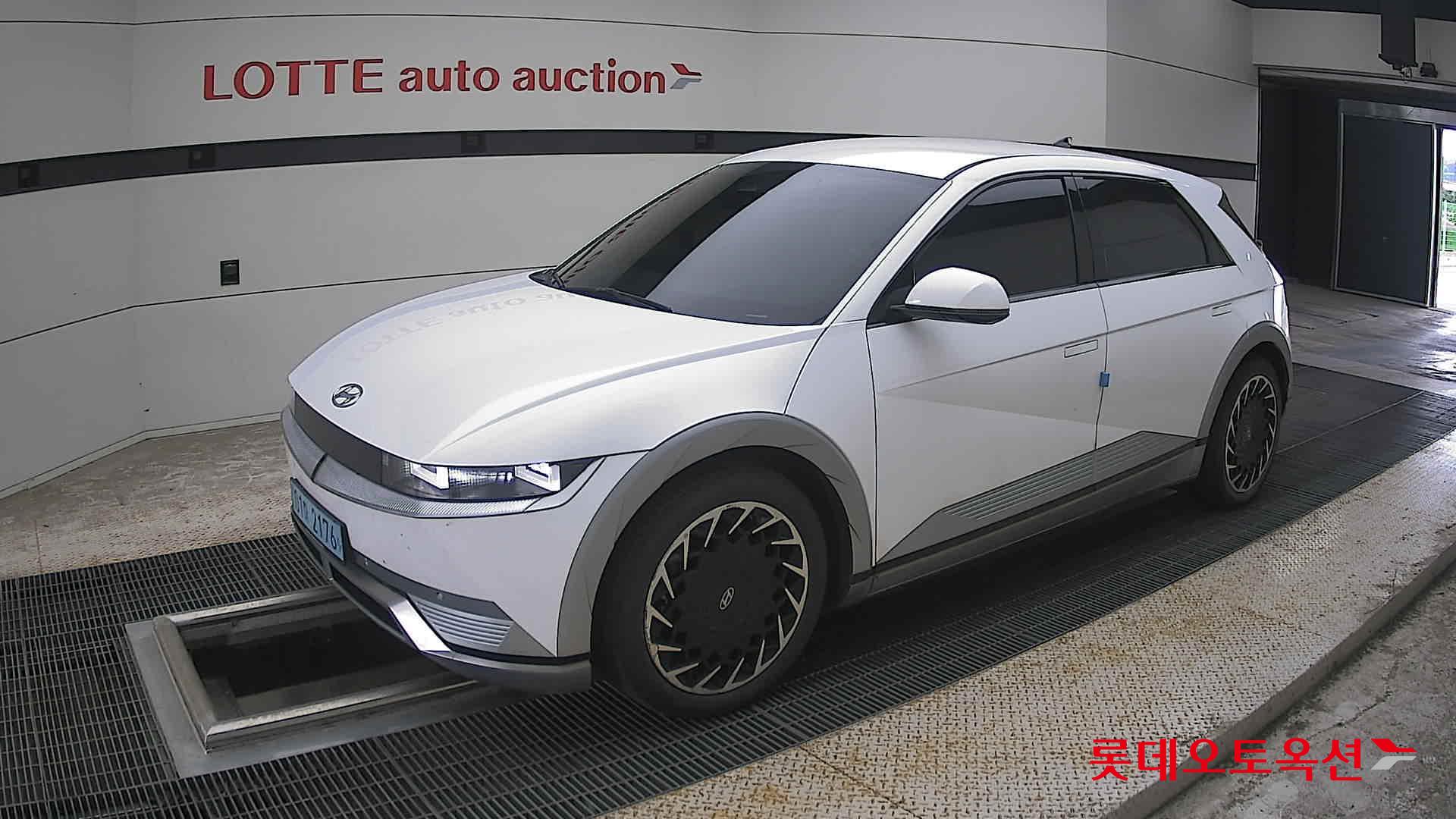 2022 - hyundai ioniq