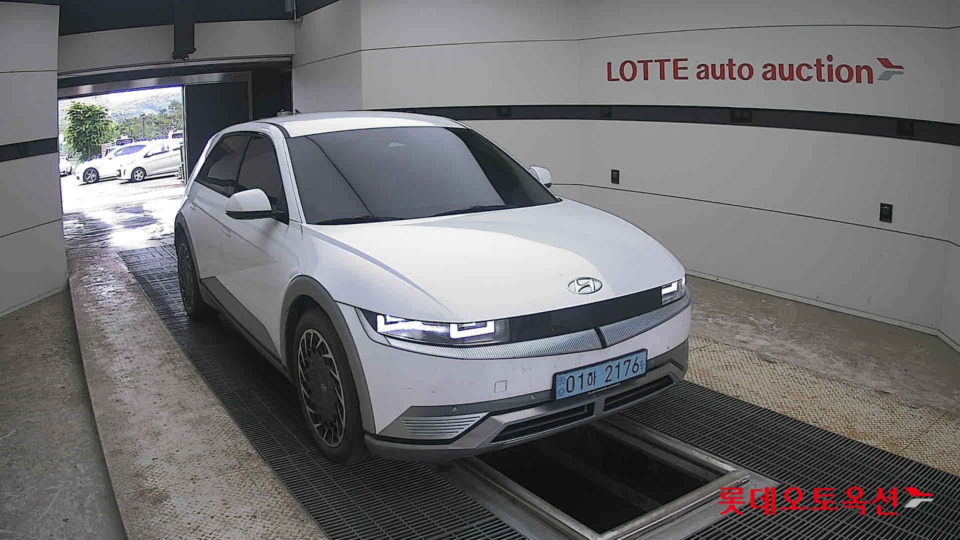 2022 - hyundai ioniq