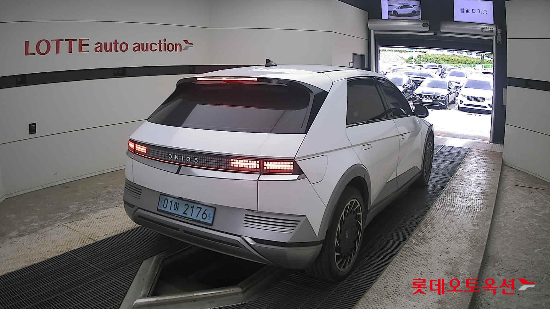 2022 - hyundai ioniq