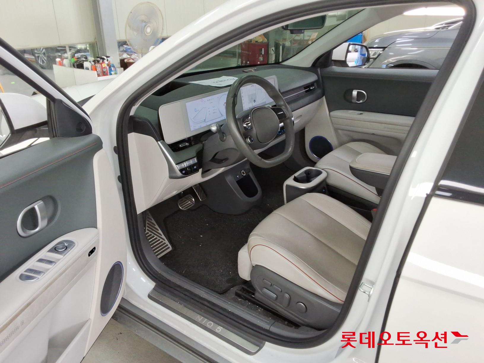 2022 - hyundai ioniq