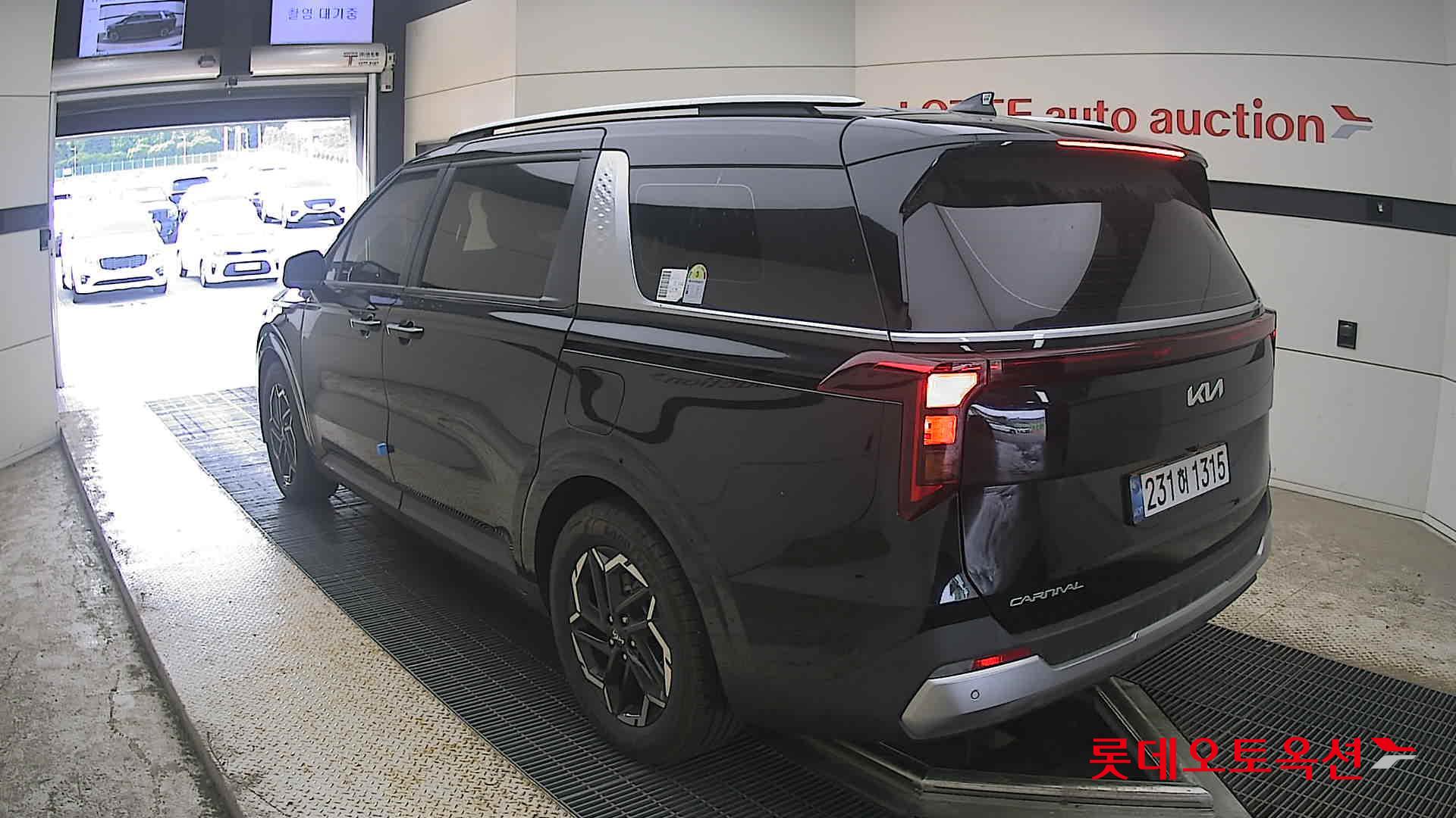2025 - kia carnival
