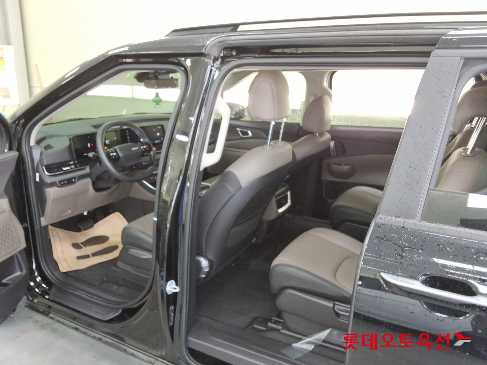 2025 - kia carnival