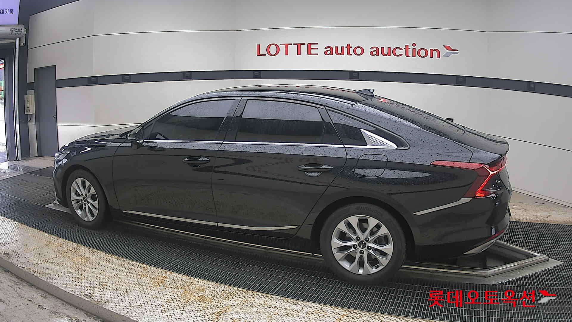 2023 - kia k8