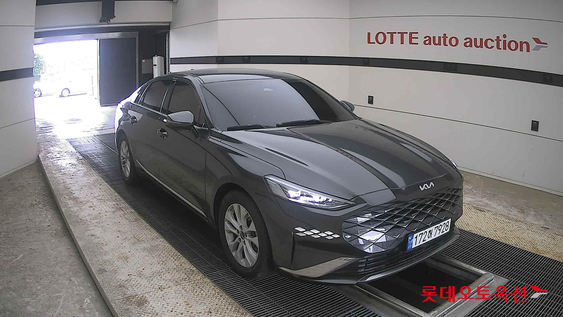 2023 - kia k8