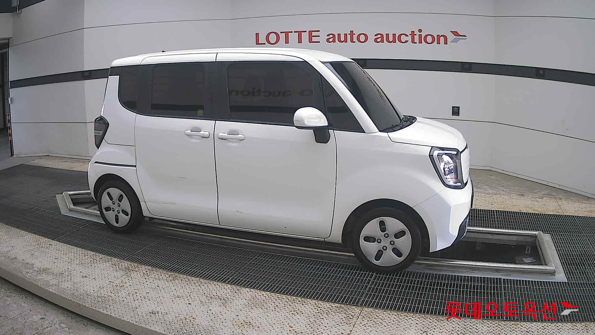 2023 - kia ray