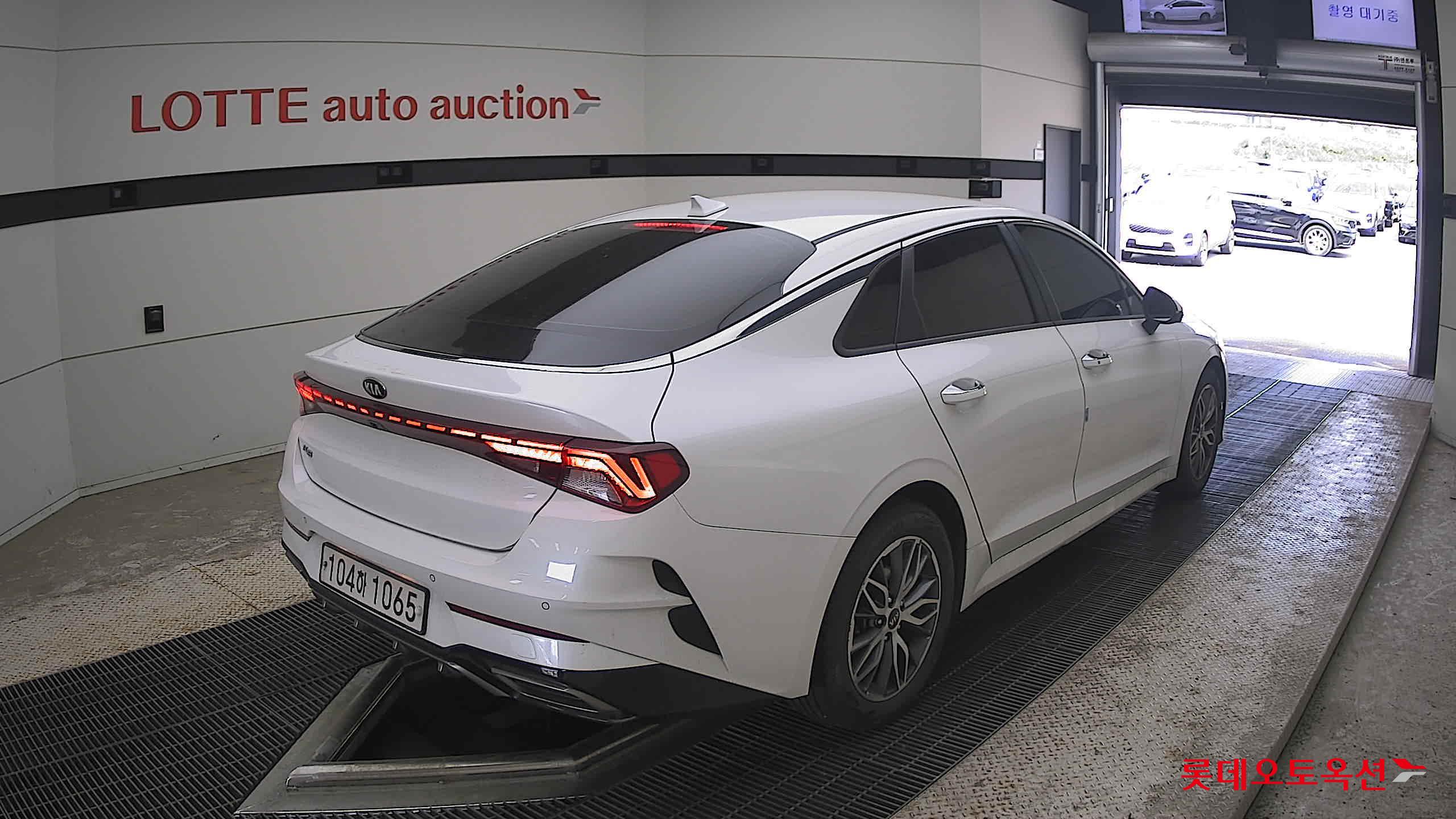 2020 - kia k5