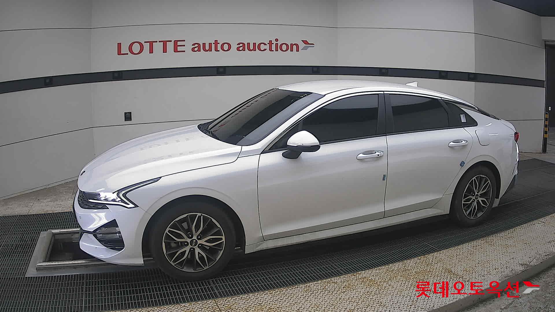 2020 - kia k5