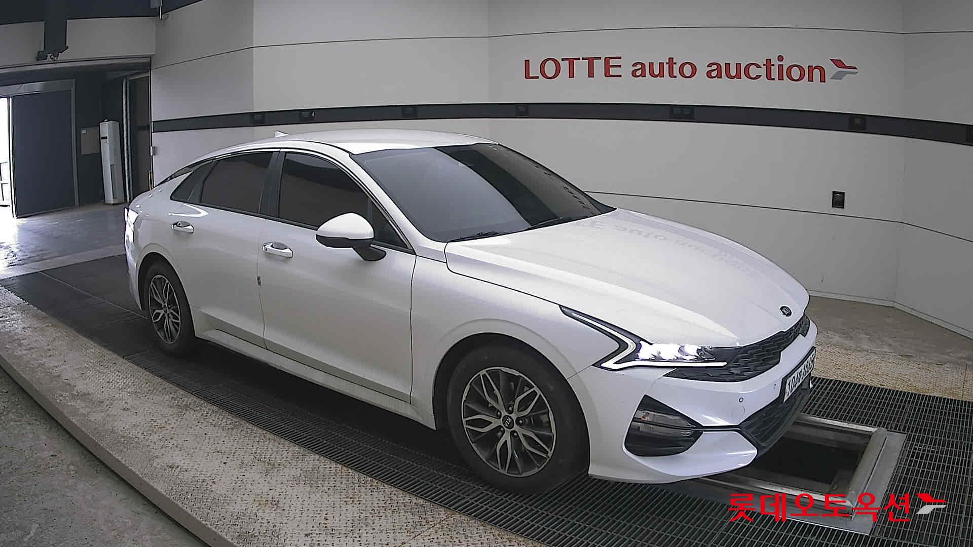 2020 - kia k5