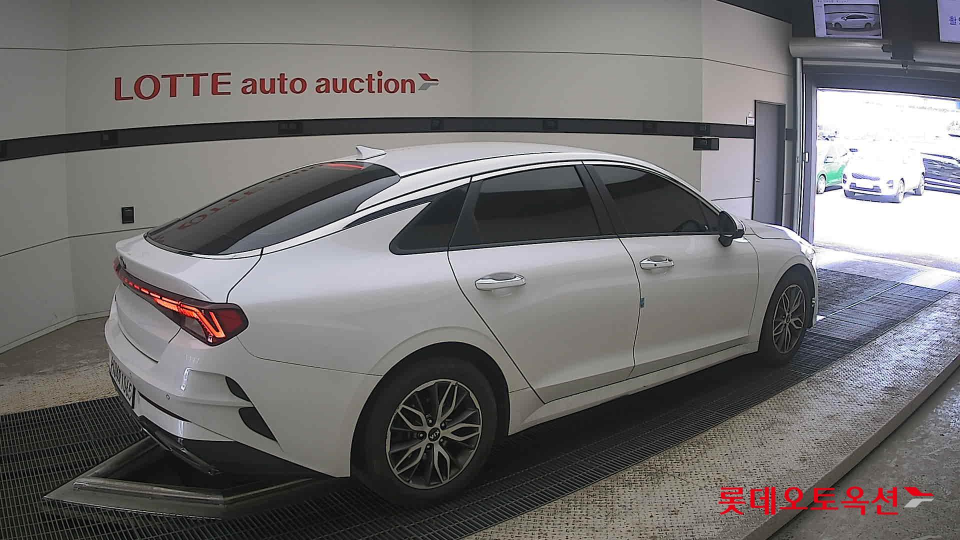 2020 - kia k5