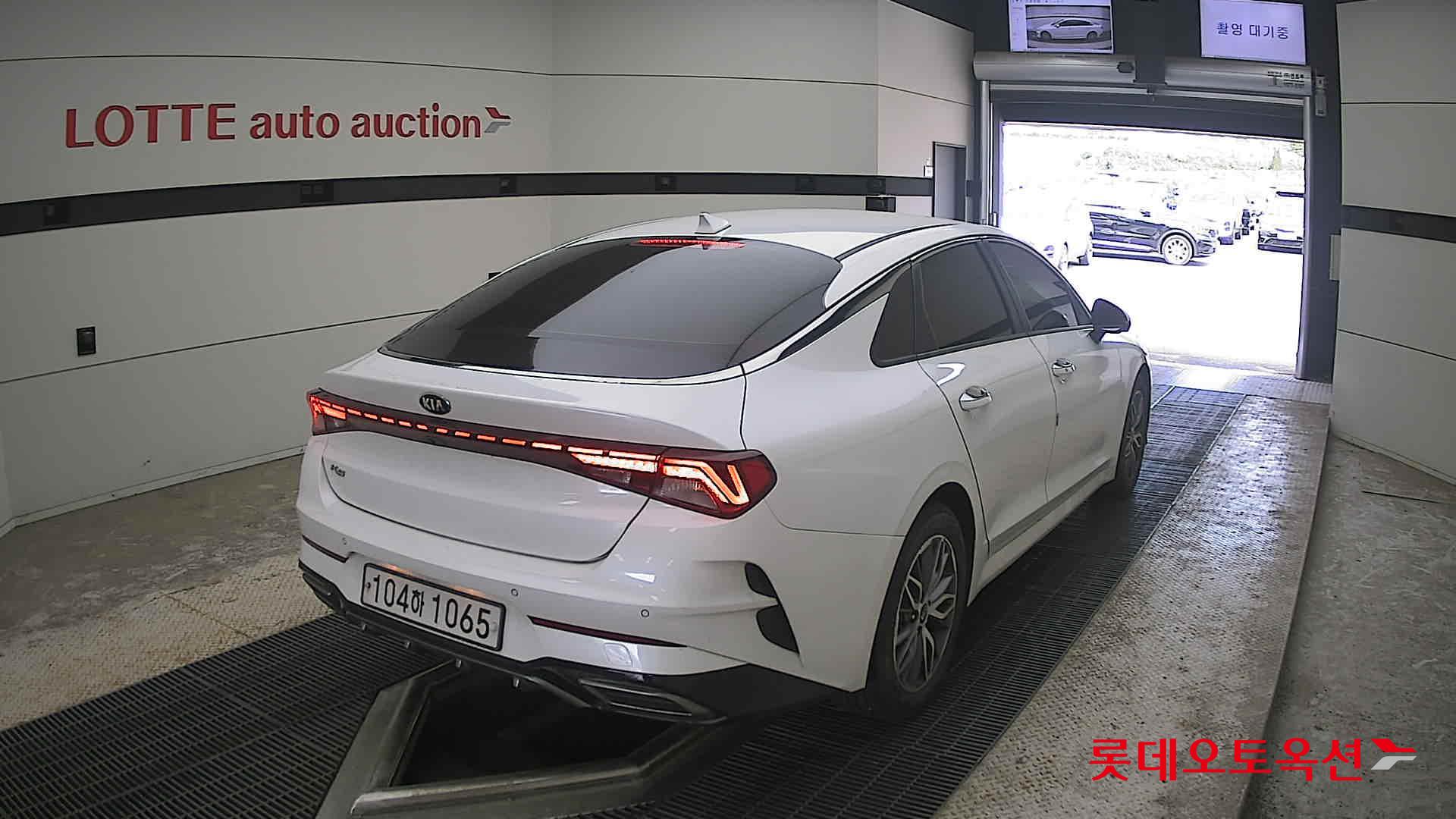 2020 - kia k5