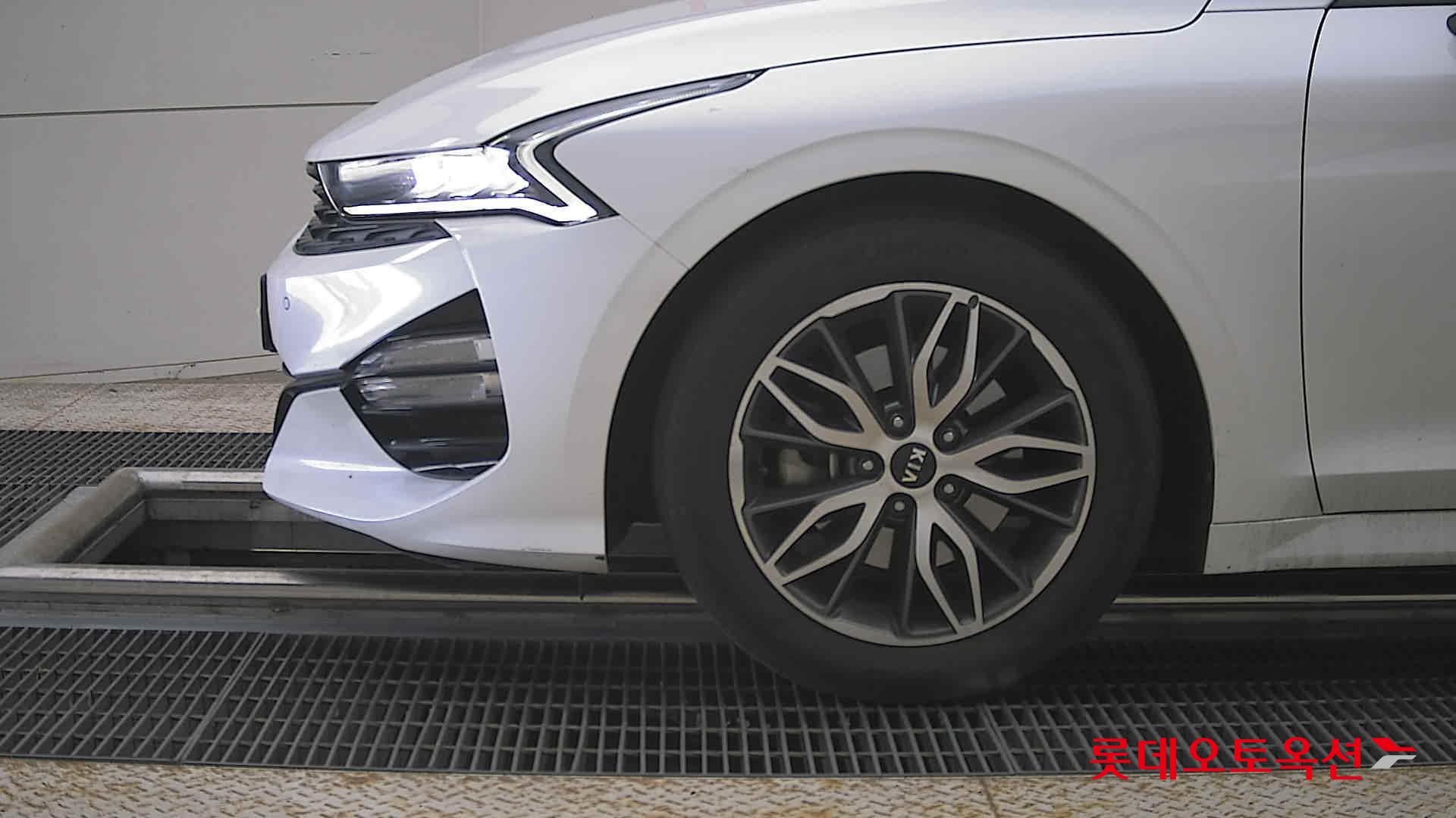 2020 - kia k5