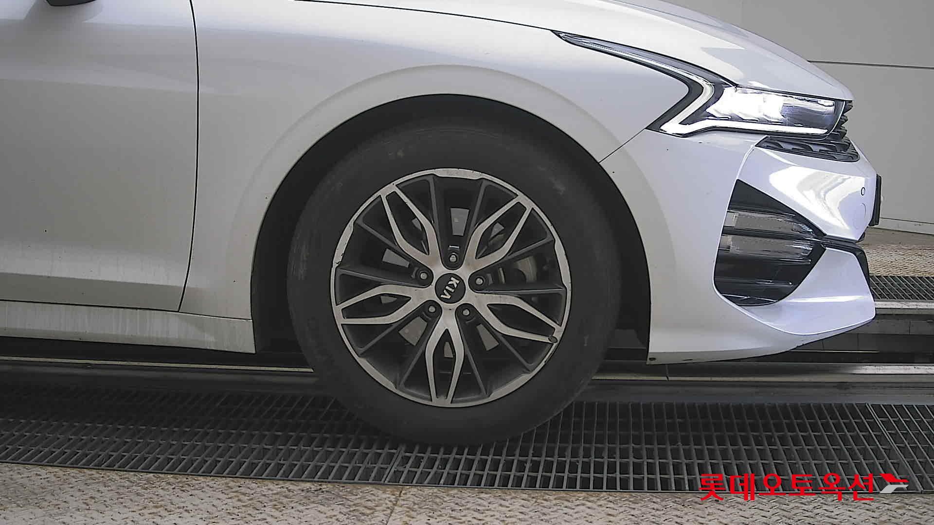 2020 - kia k5