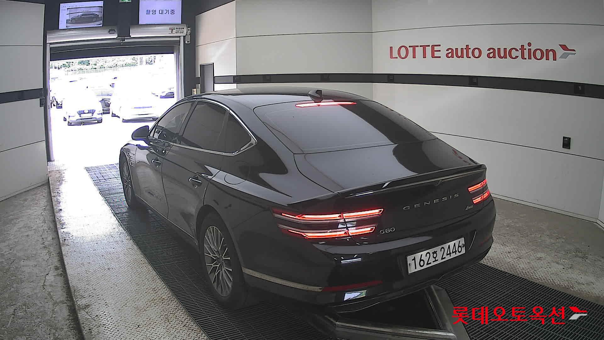 2021 - genesis g80
