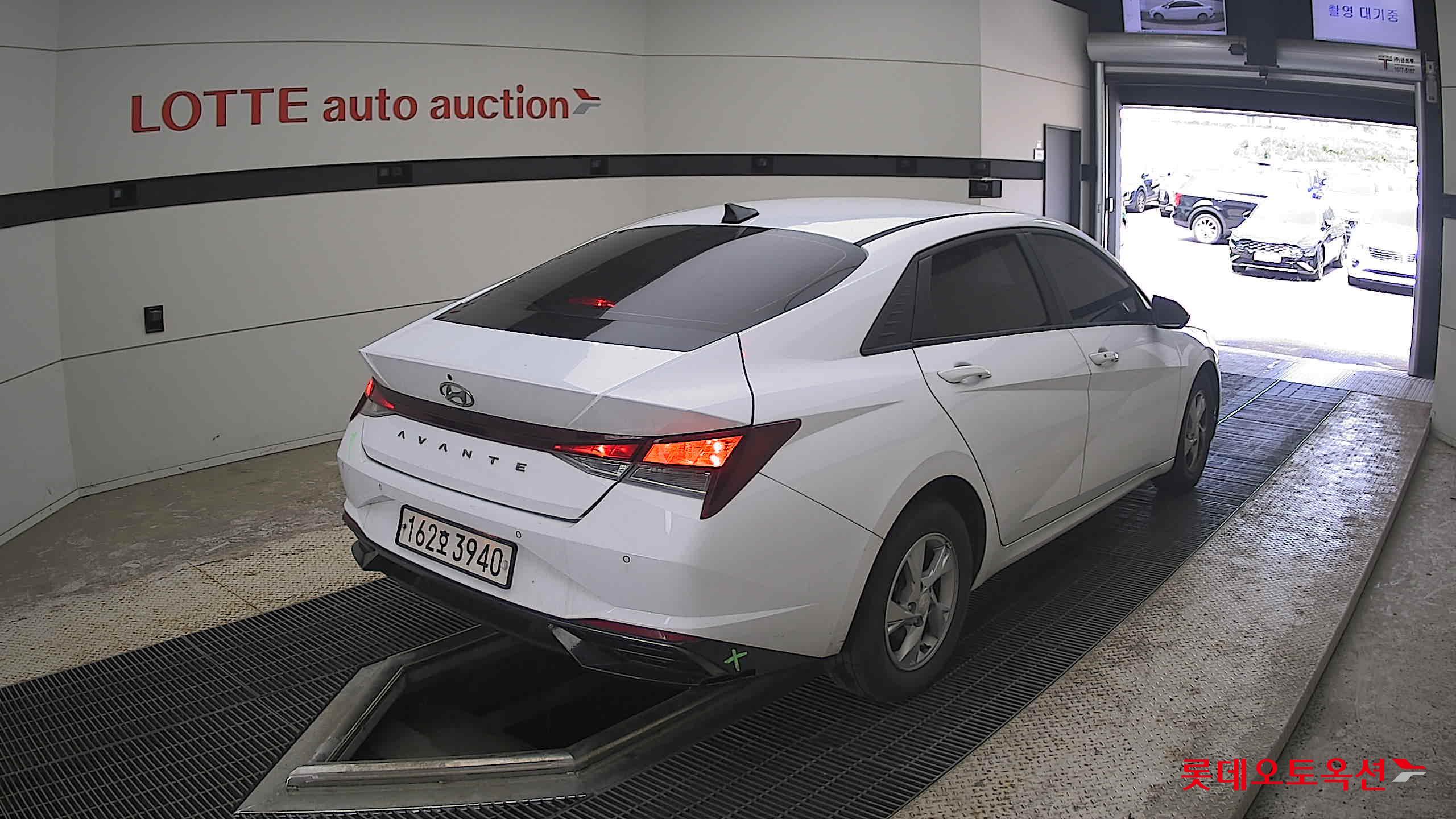 2021 - hyundai avante