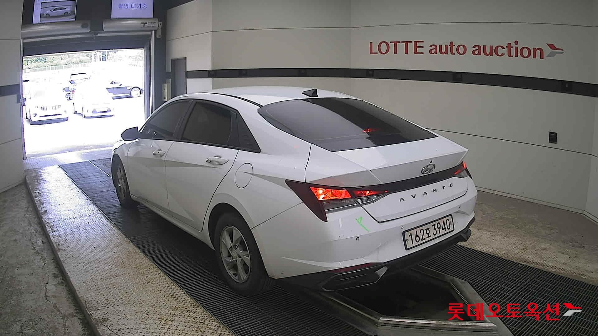 2021 - hyundai avante