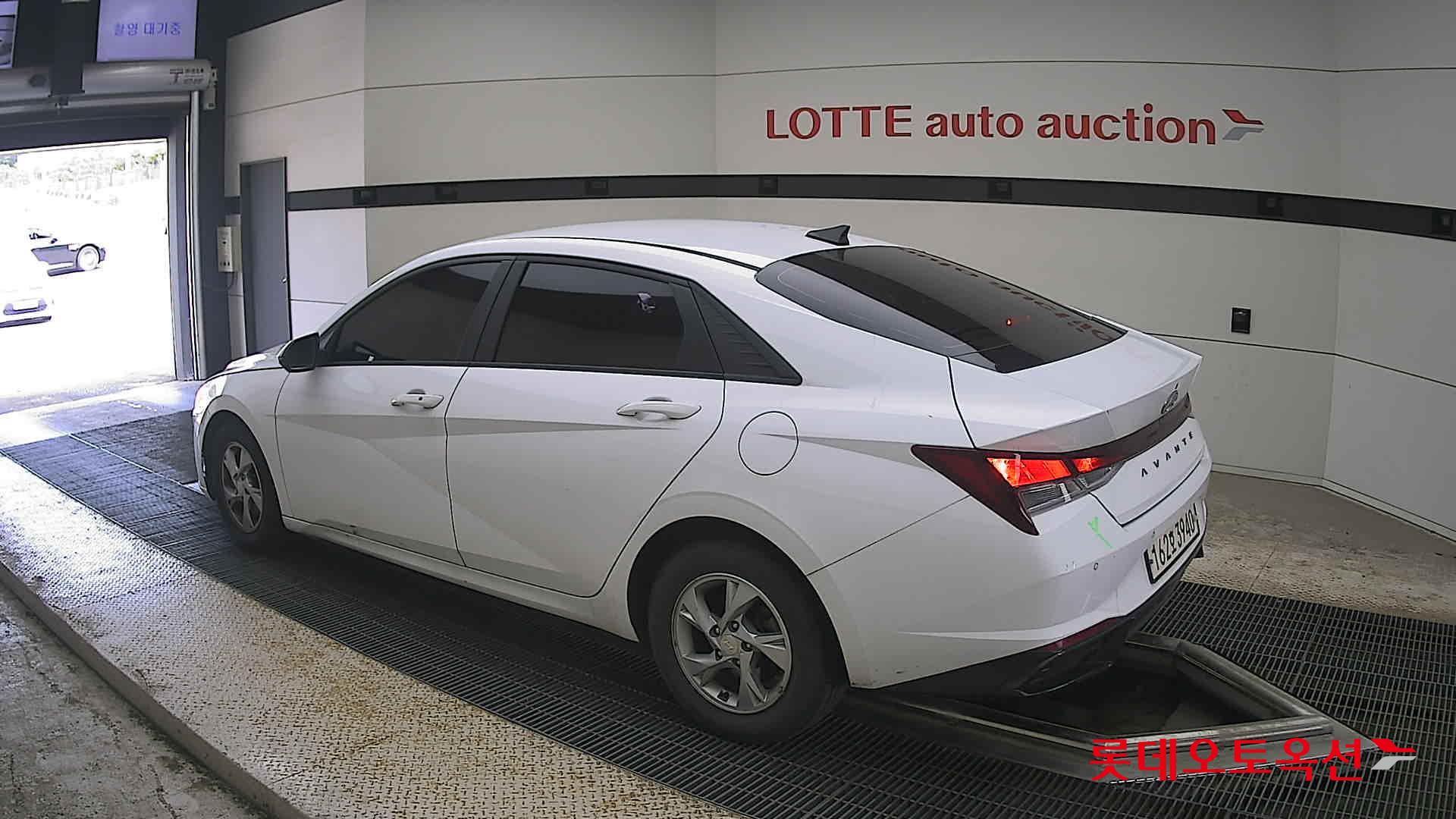 2021 - hyundai avante