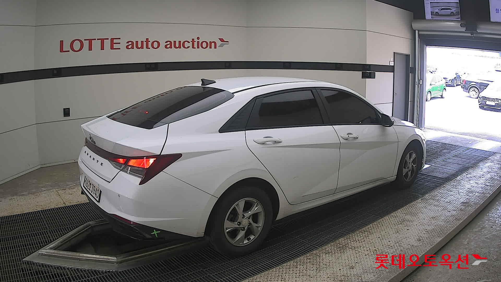 2021 - hyundai avante