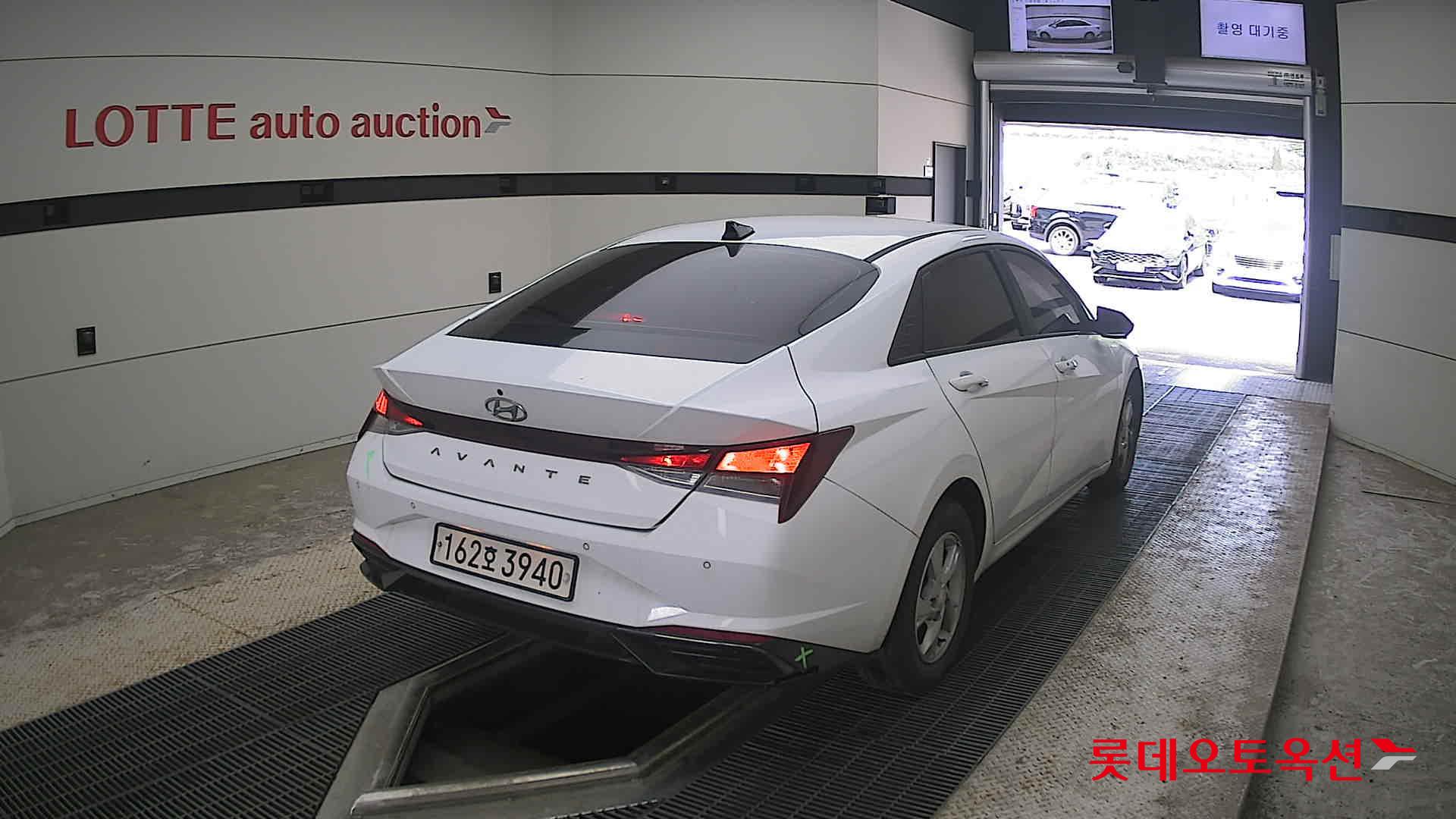 2021 - hyundai avante