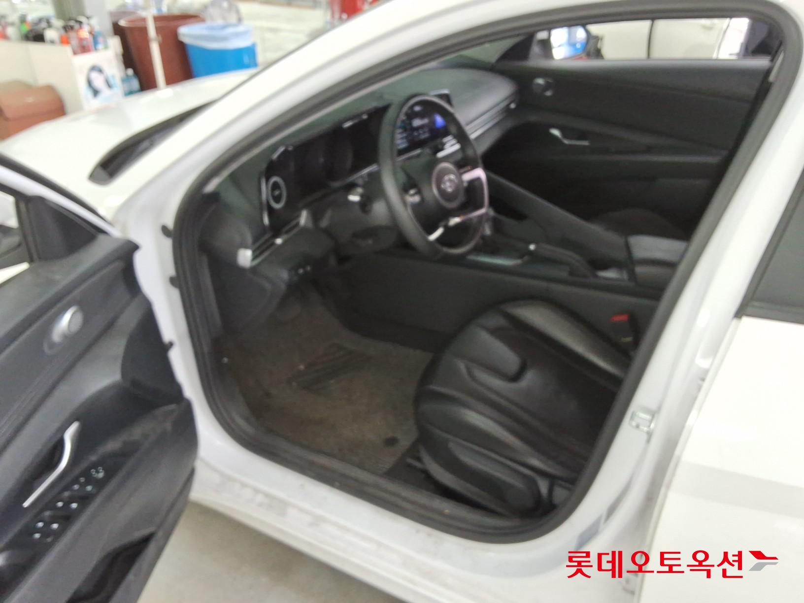 2021 - hyundai avante