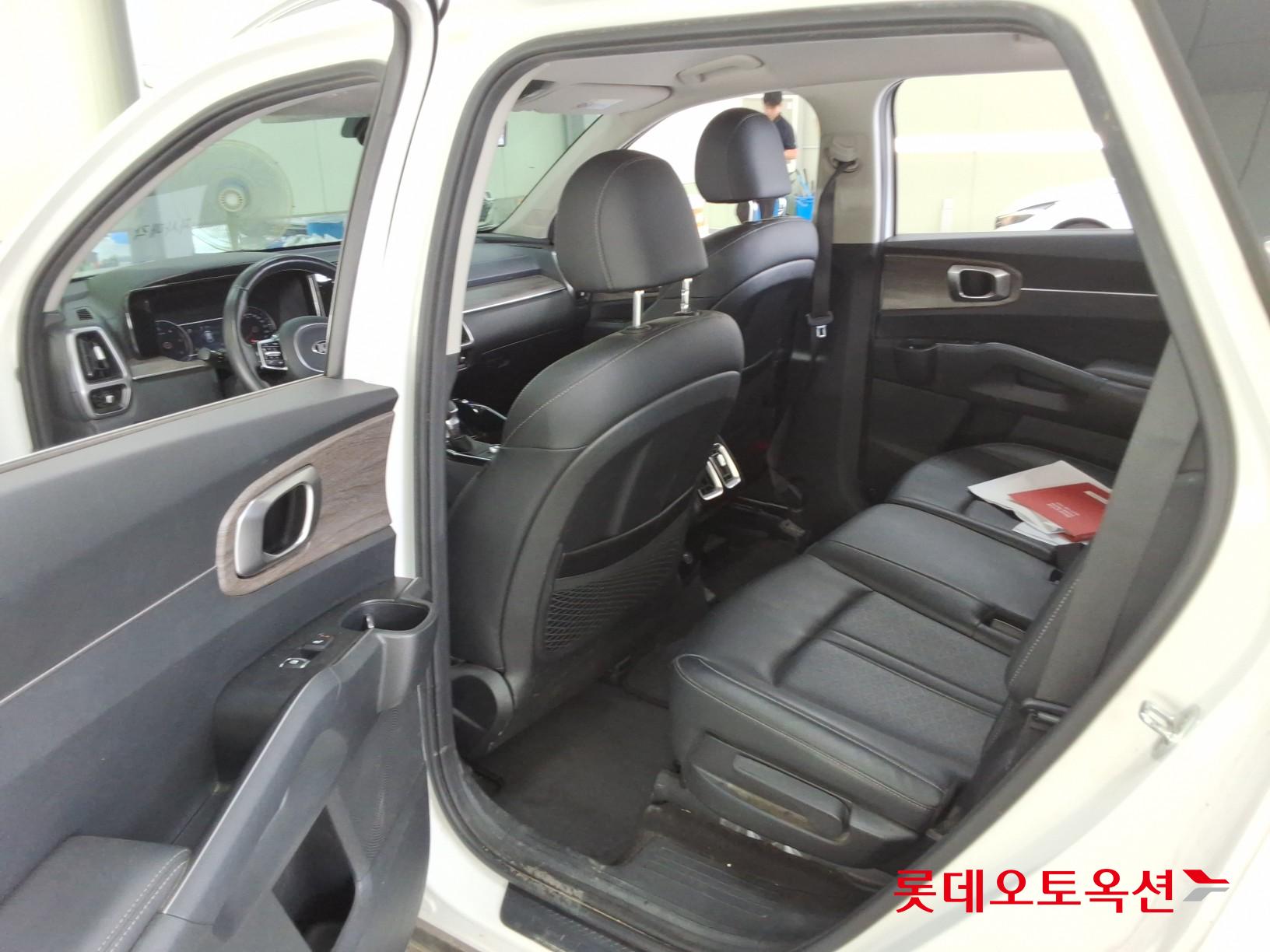 2021 - kia sorento
