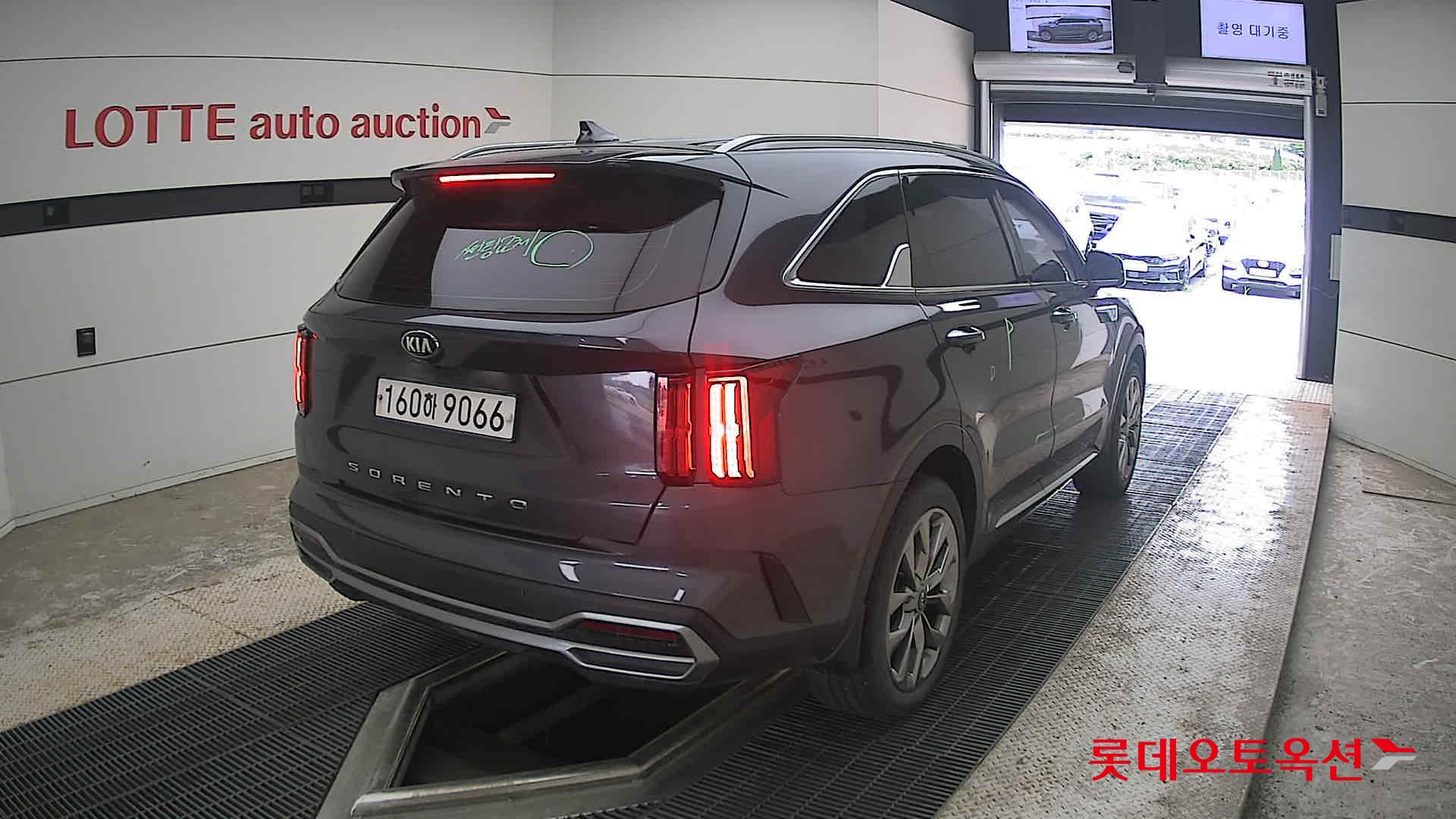 2021 - kia sorento