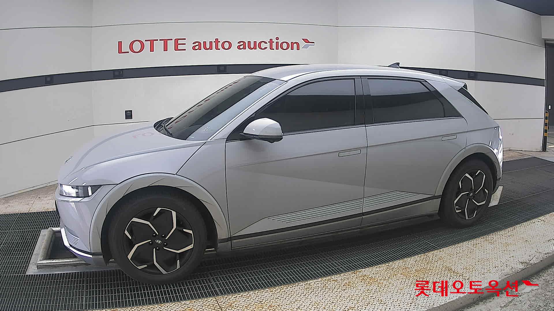 2022 - hyundai ioniq