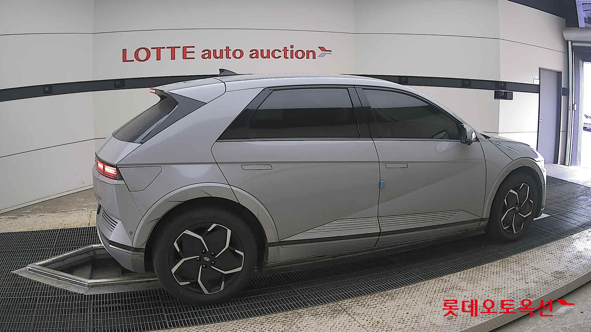 2022 - hyundai ioniq