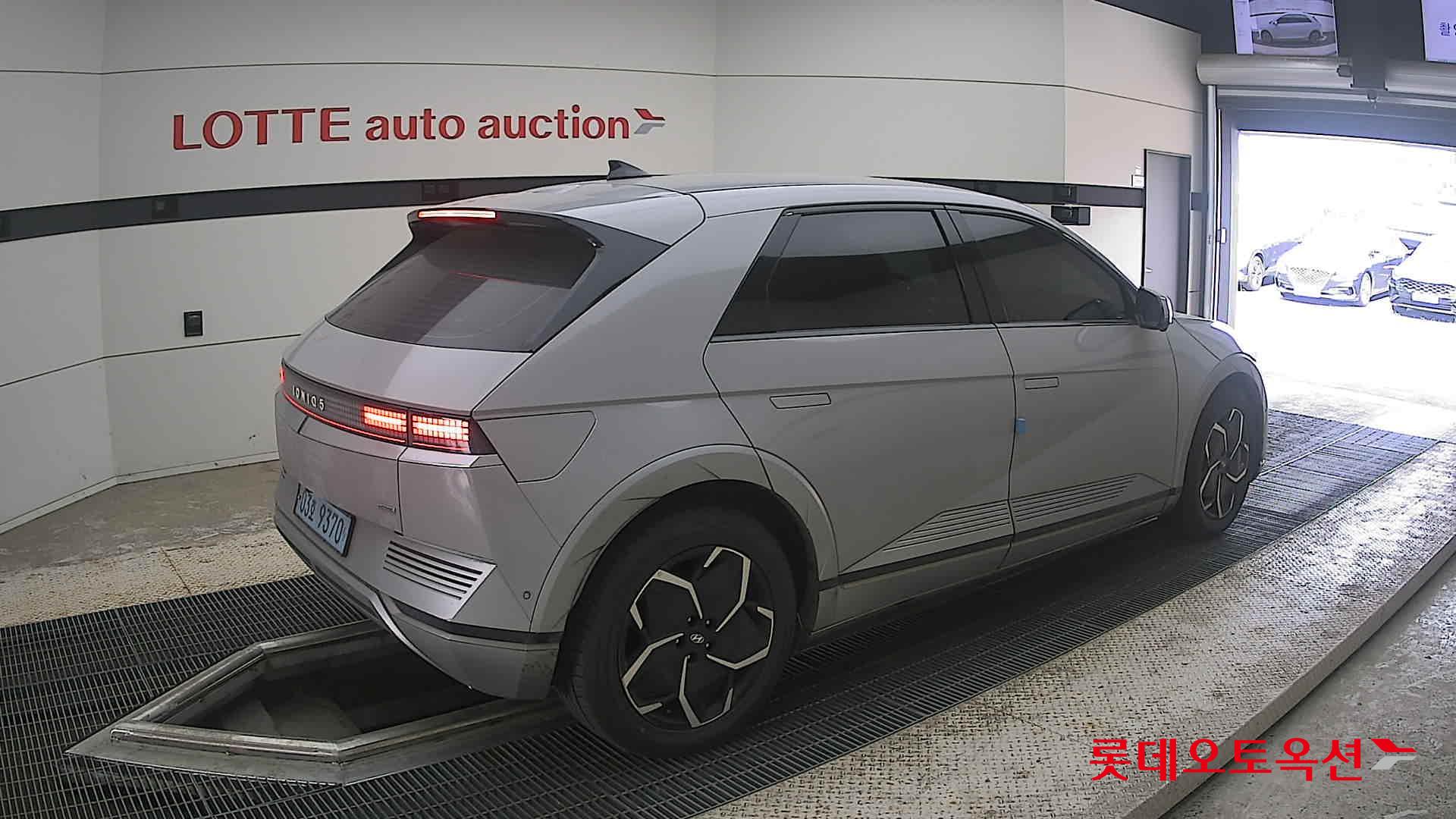 2022 - hyundai ioniq
