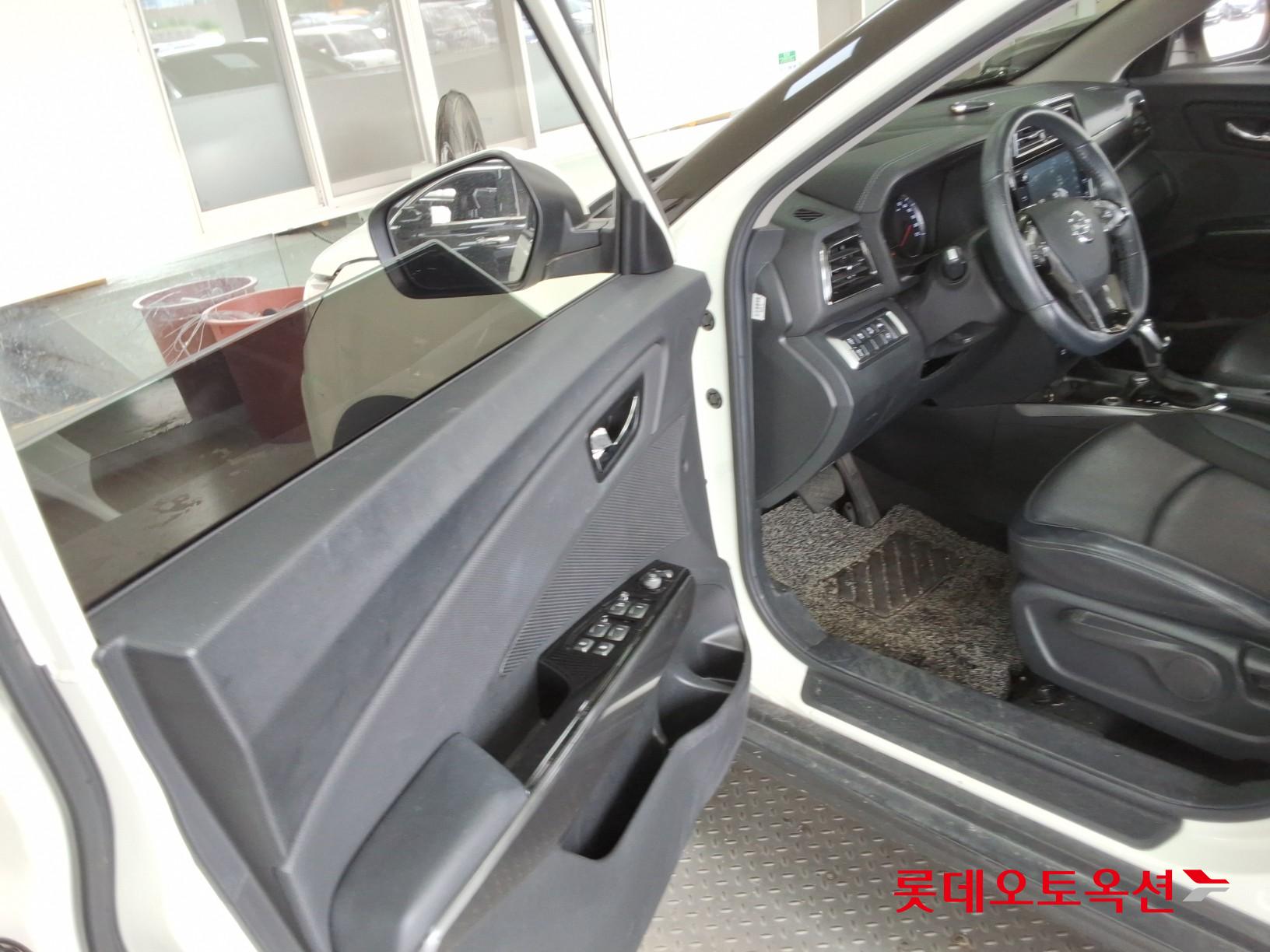 2022 - ssangyong tivoli