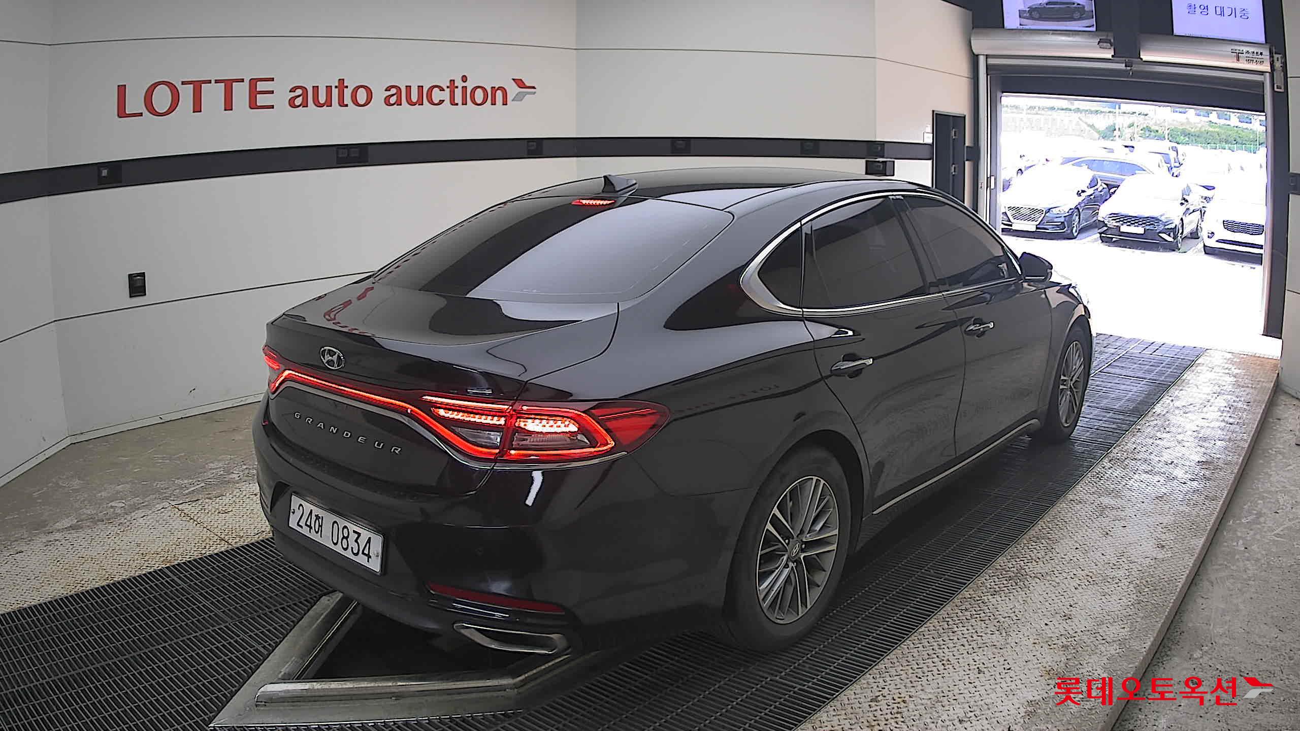 2019 - hyundai grandeur