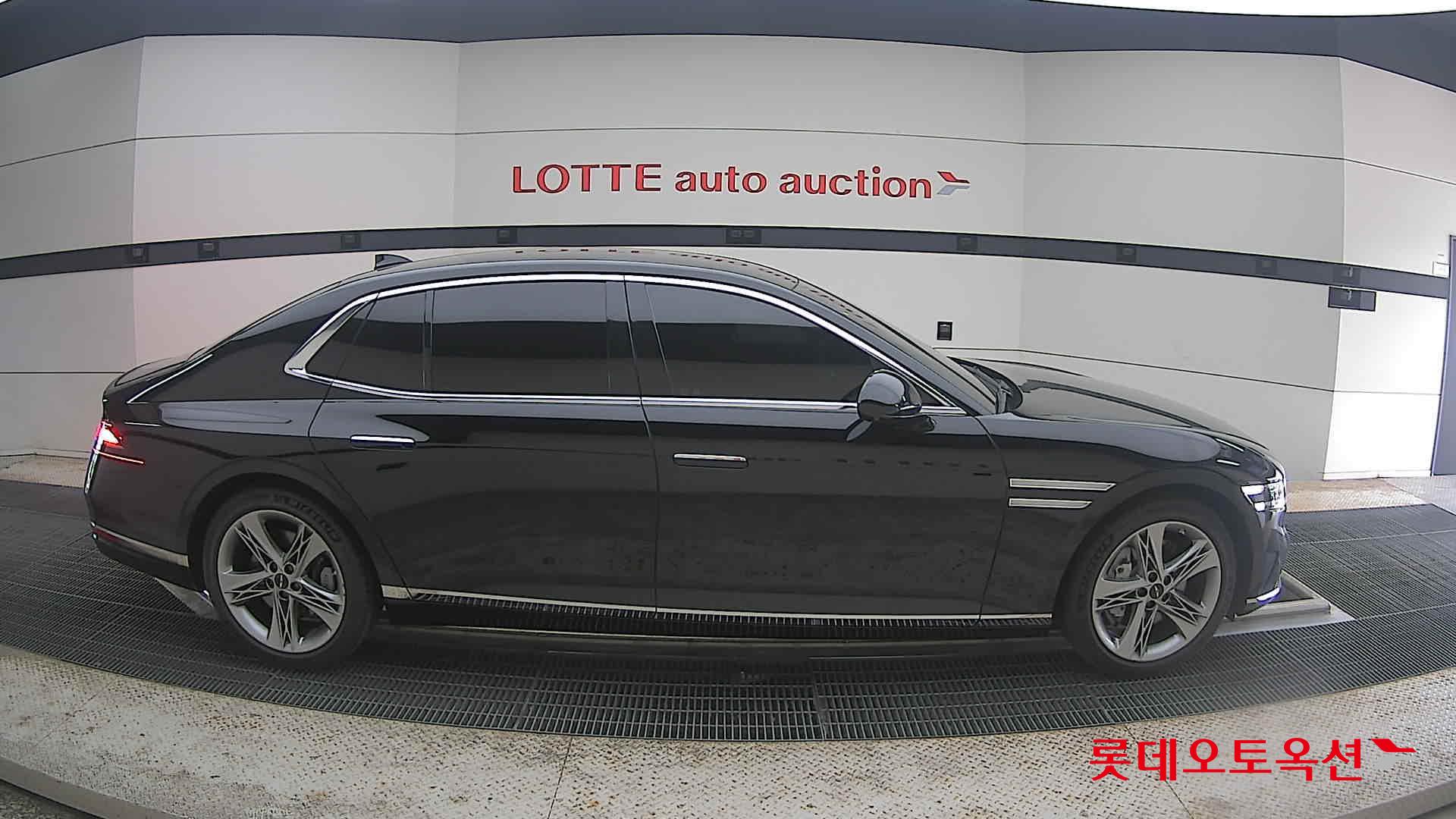 2023 - genesis g90