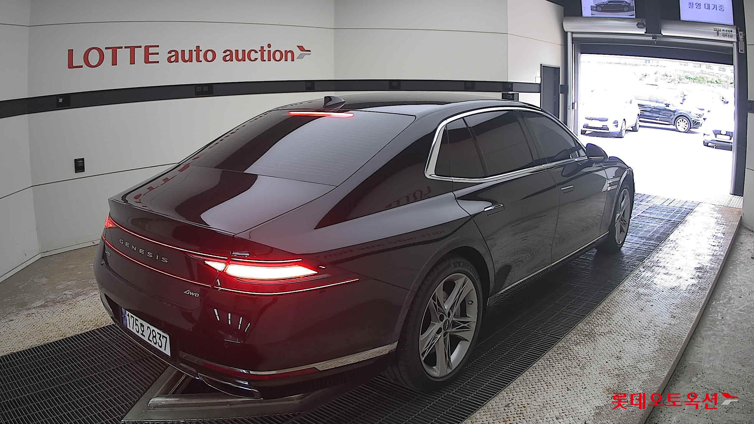 2023 - genesis g90