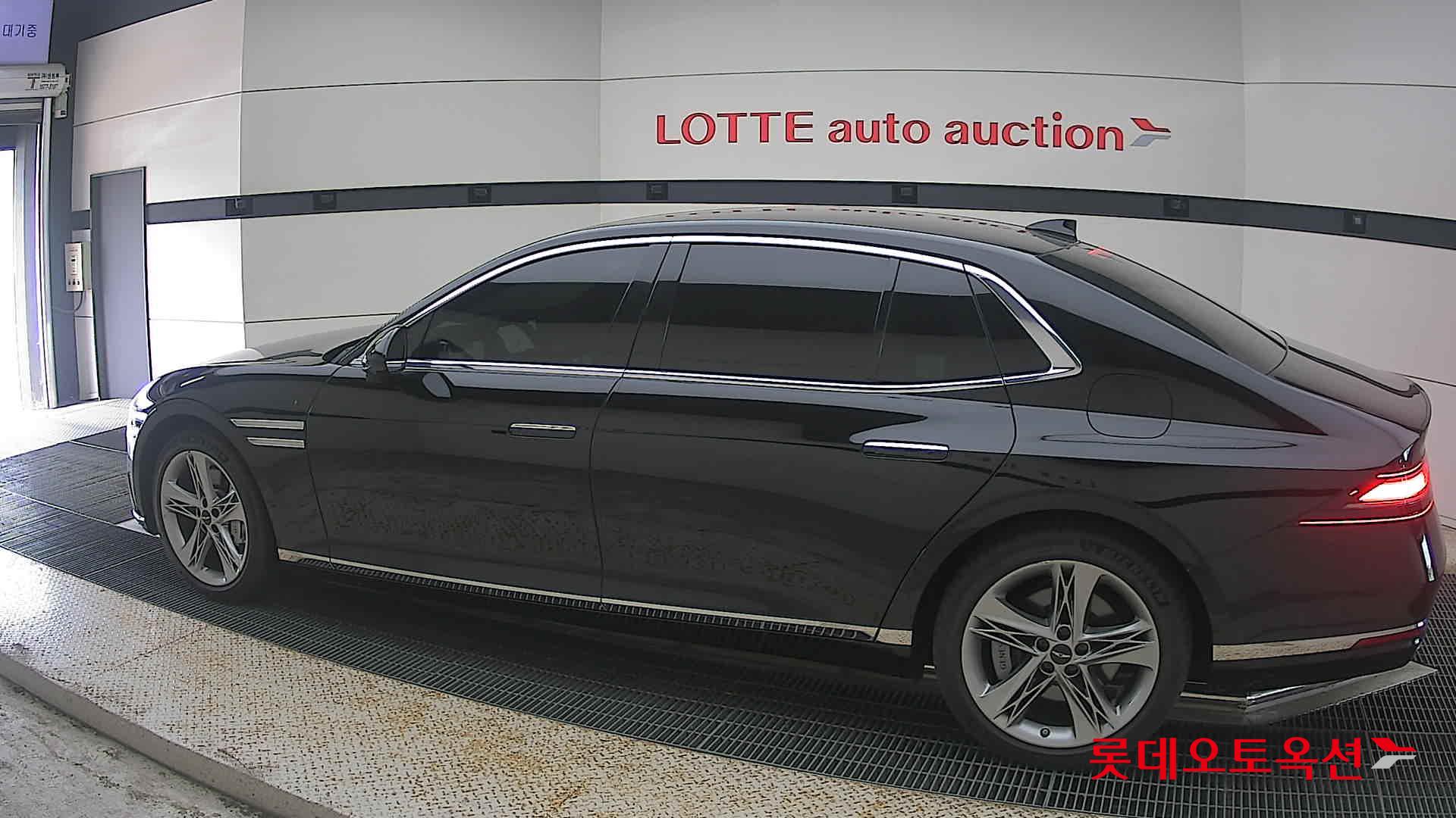 2023 - genesis g90