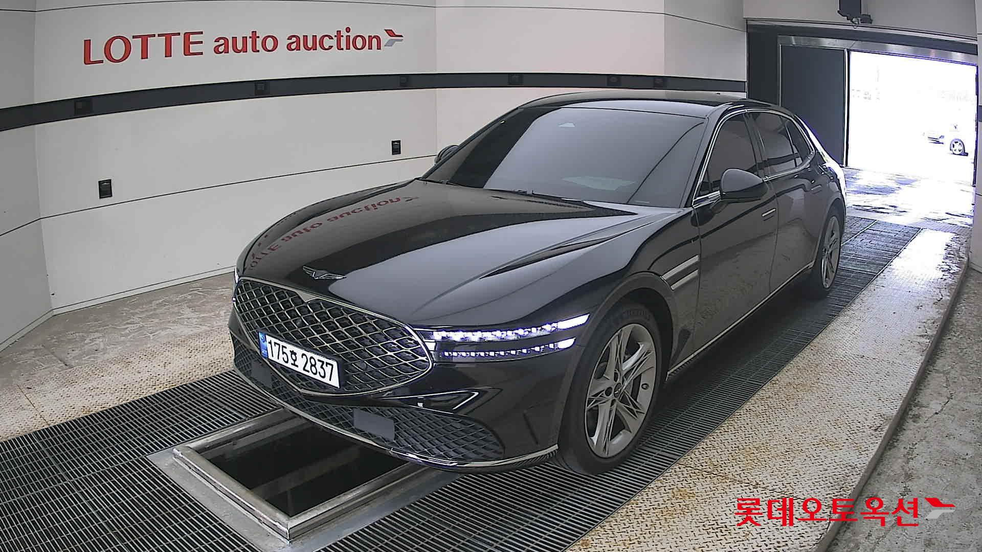 2023 - genesis g90