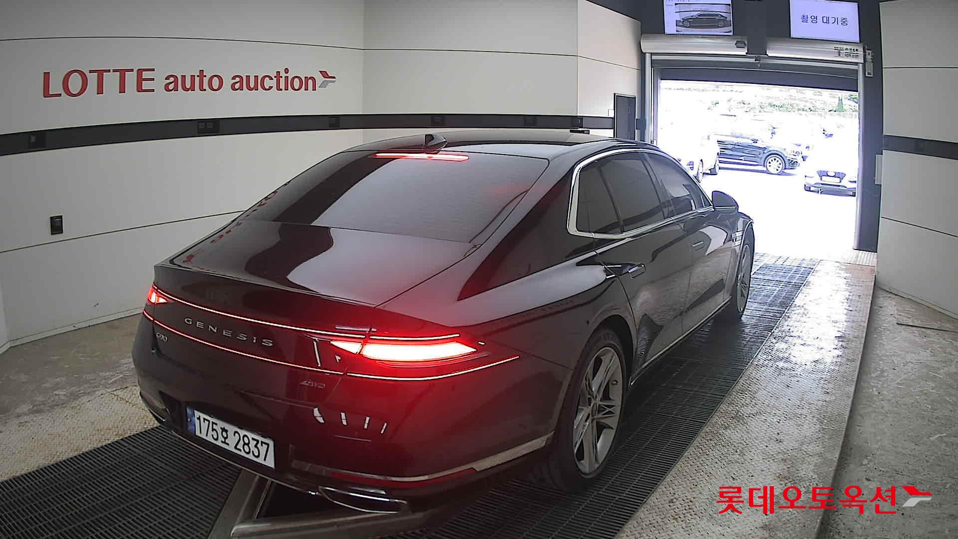2023 - genesis g90