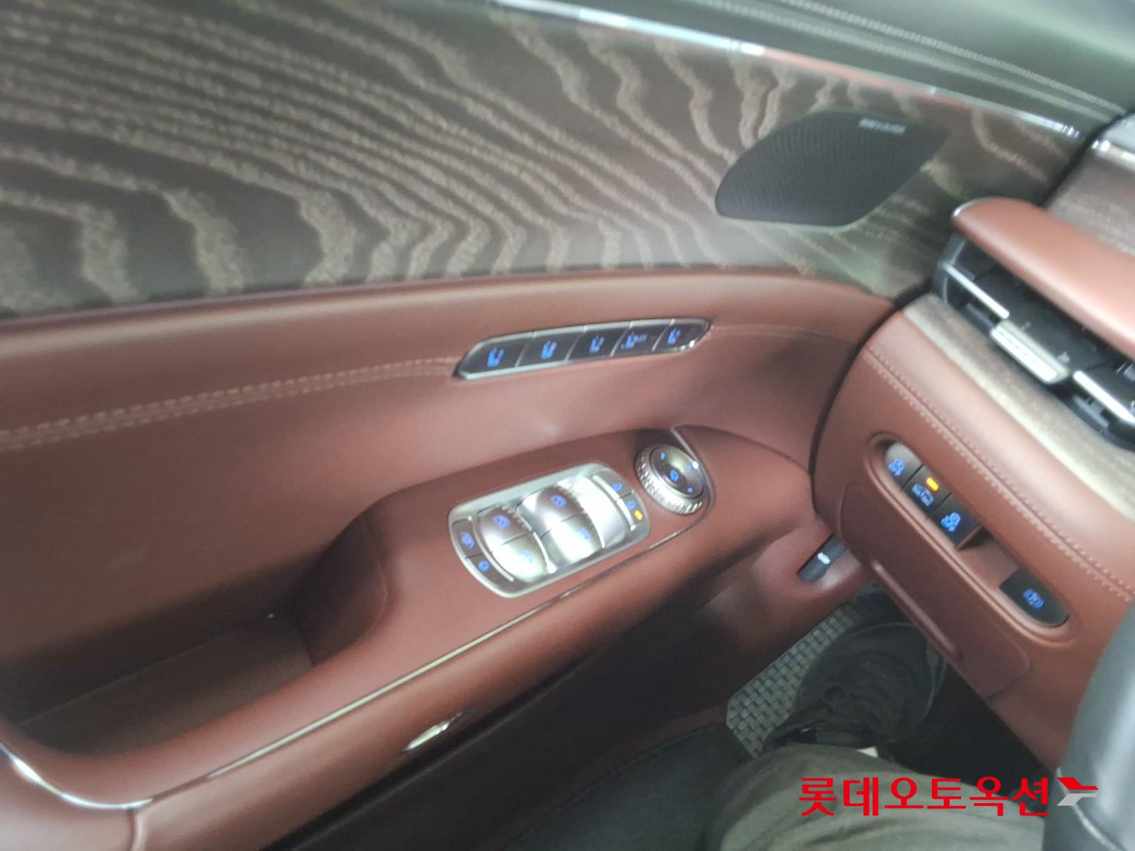 2023 - genesis g90