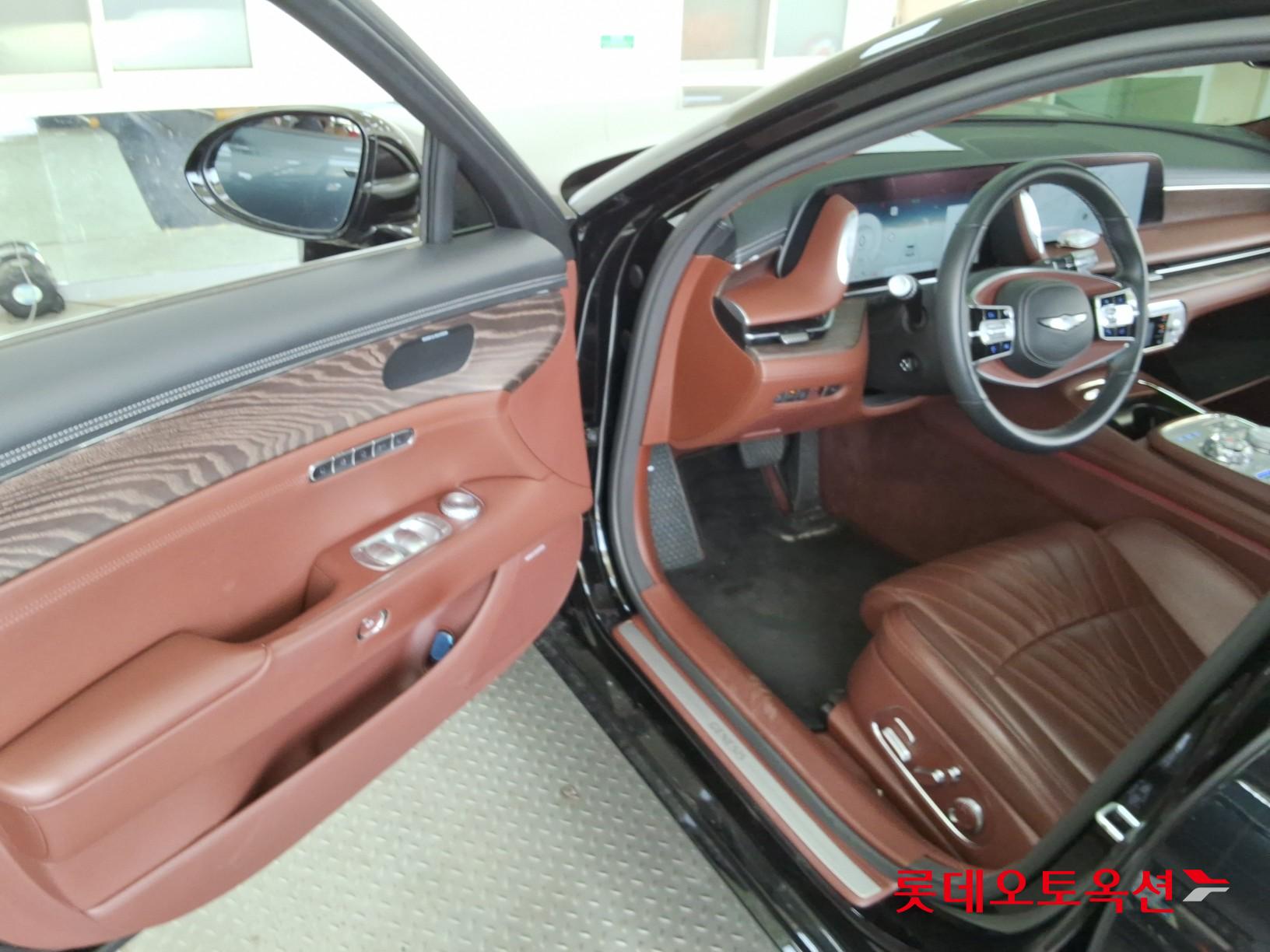 2023 - genesis g90