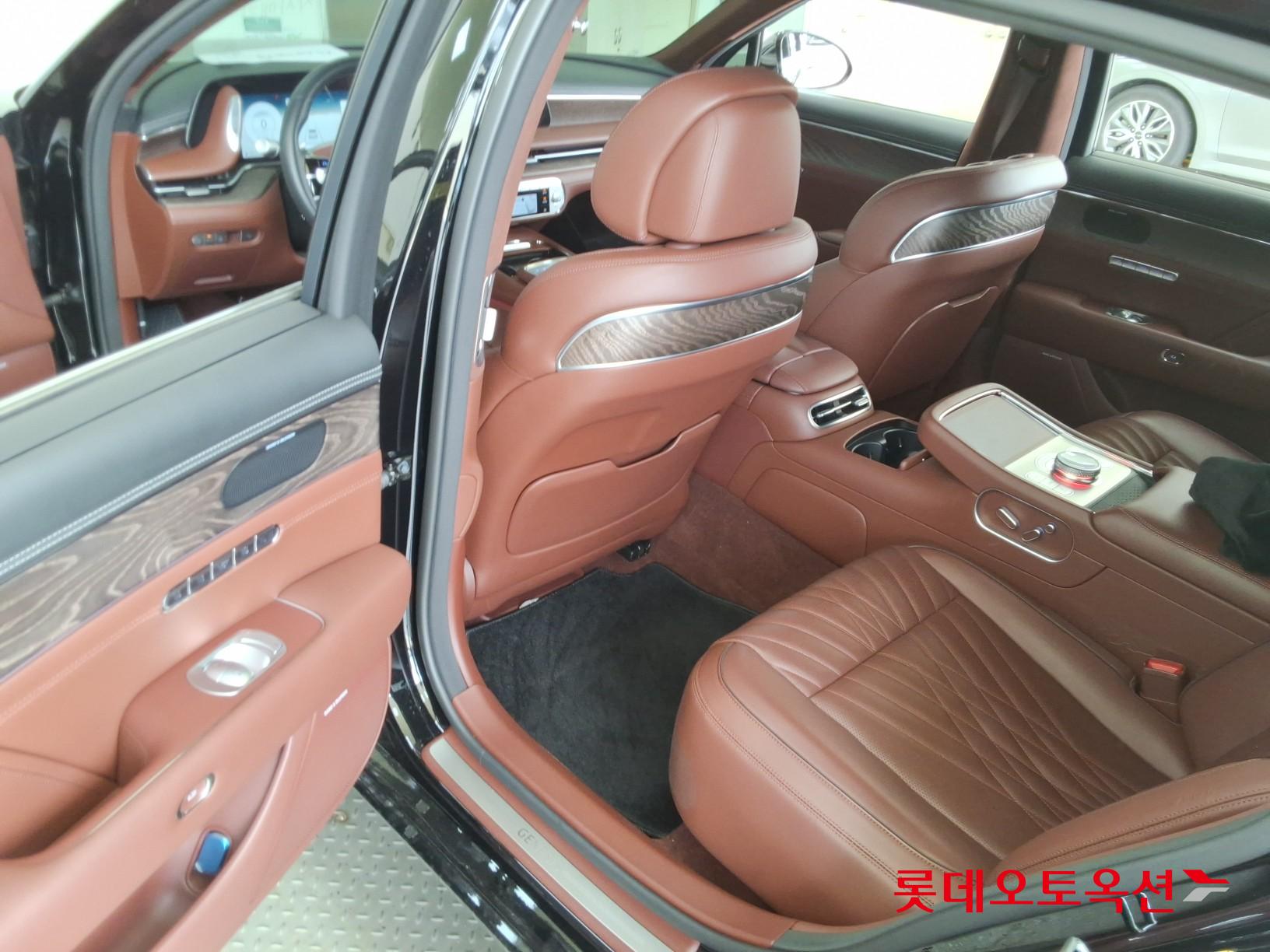 2023 - genesis g90