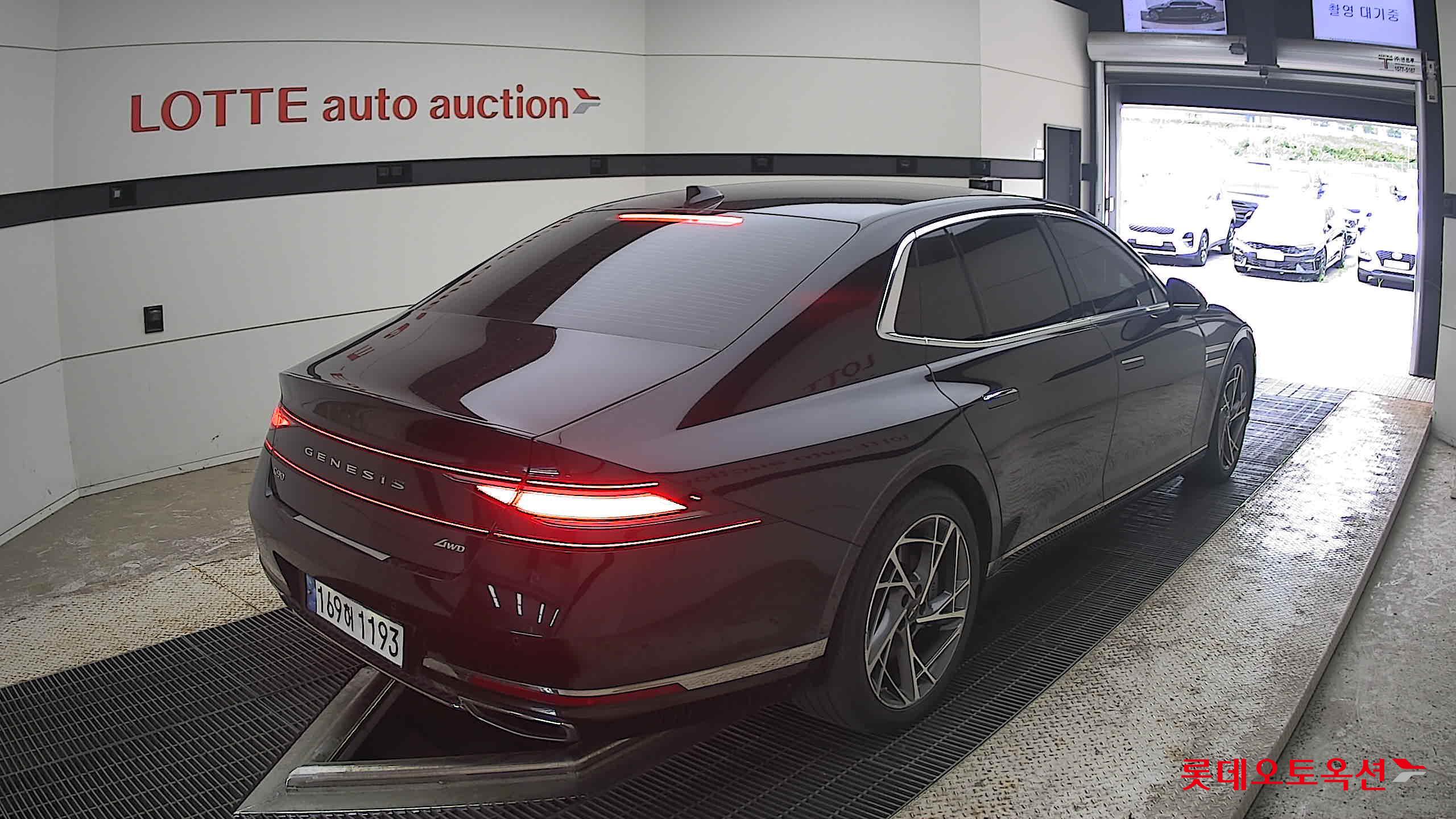 2022 - genesis g90