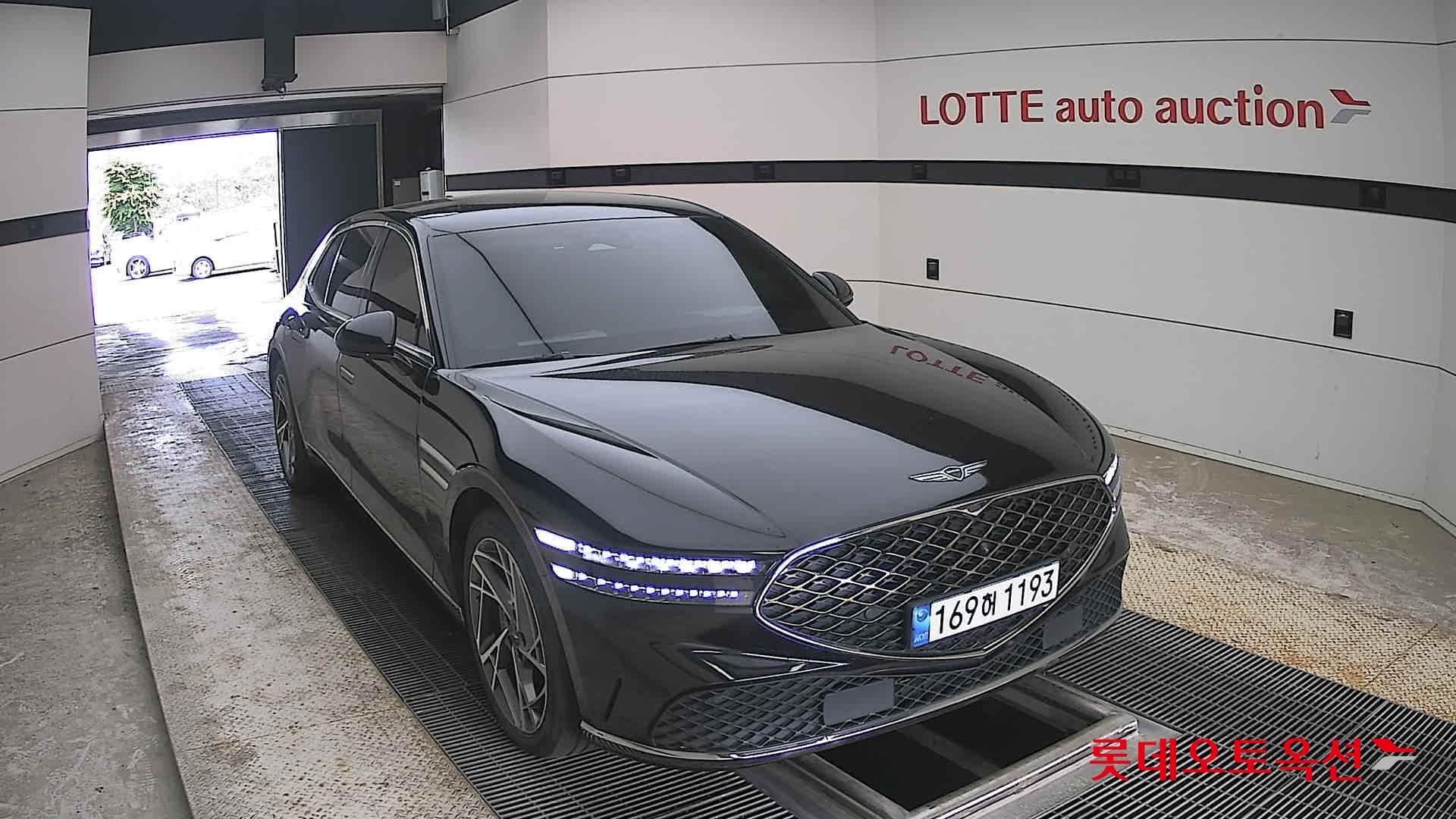 2022 - genesis g90