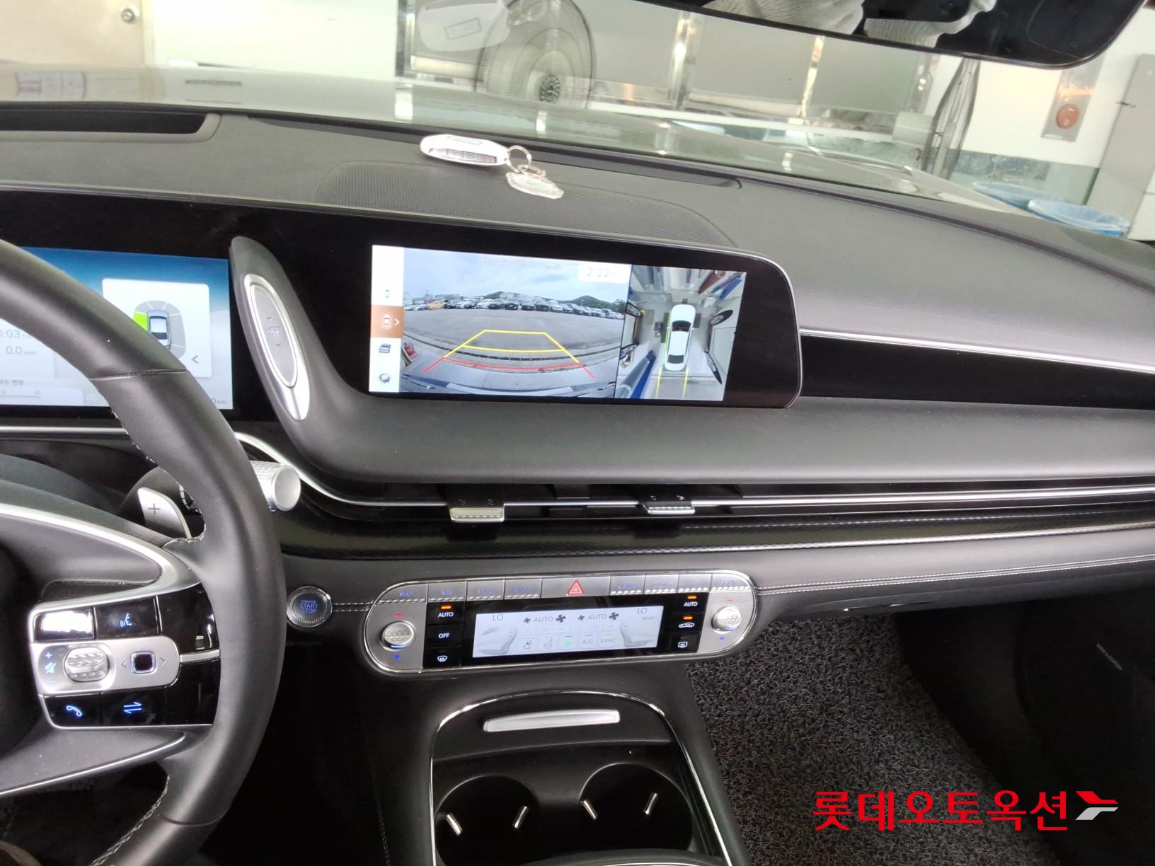 2022 - genesis g90