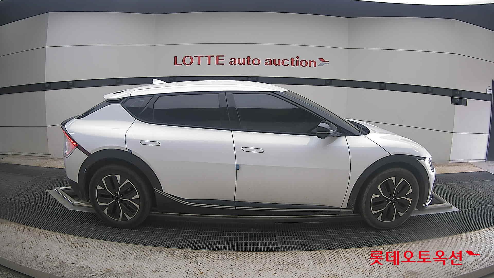 2023 - kia ev6