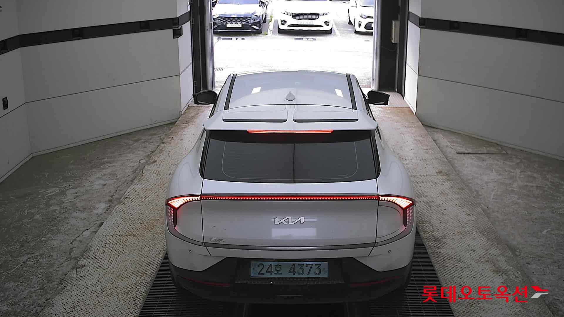 2023 - kia ev6