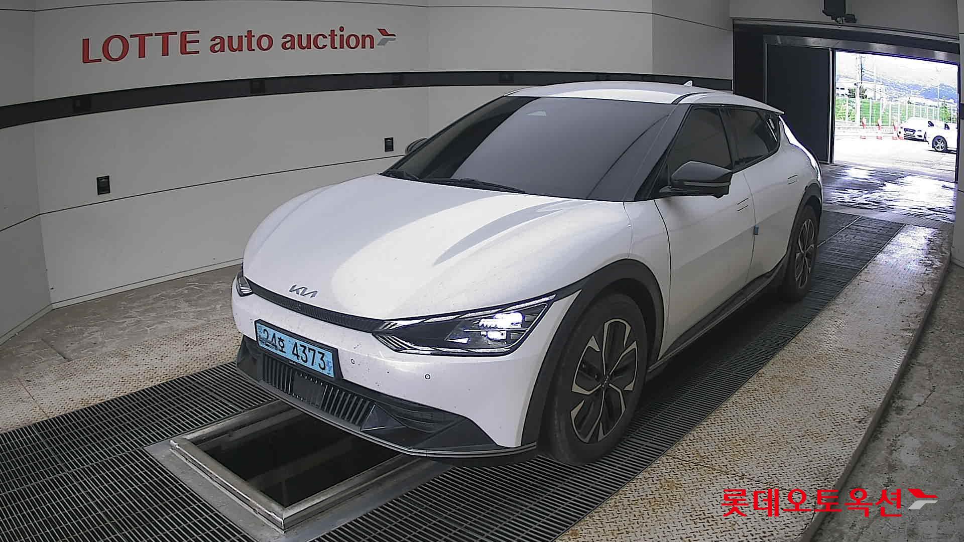 2023 - kia ev6
