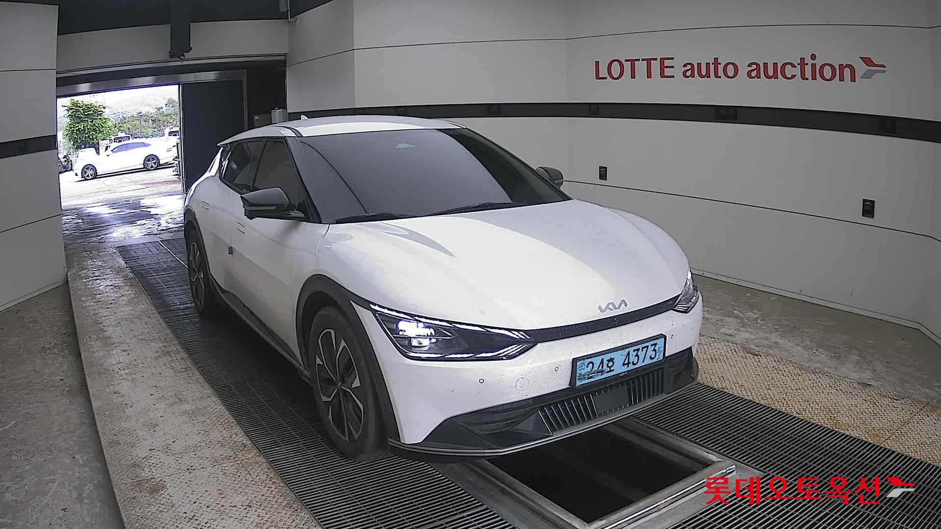 2023 - kia ev6