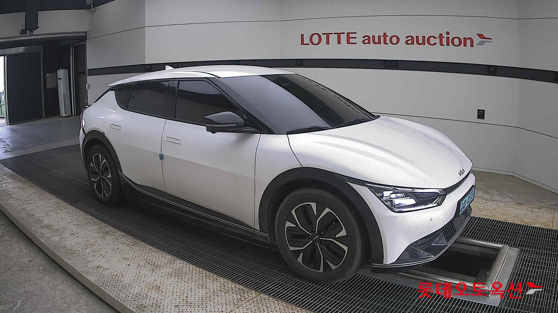 2023 - kia ev6