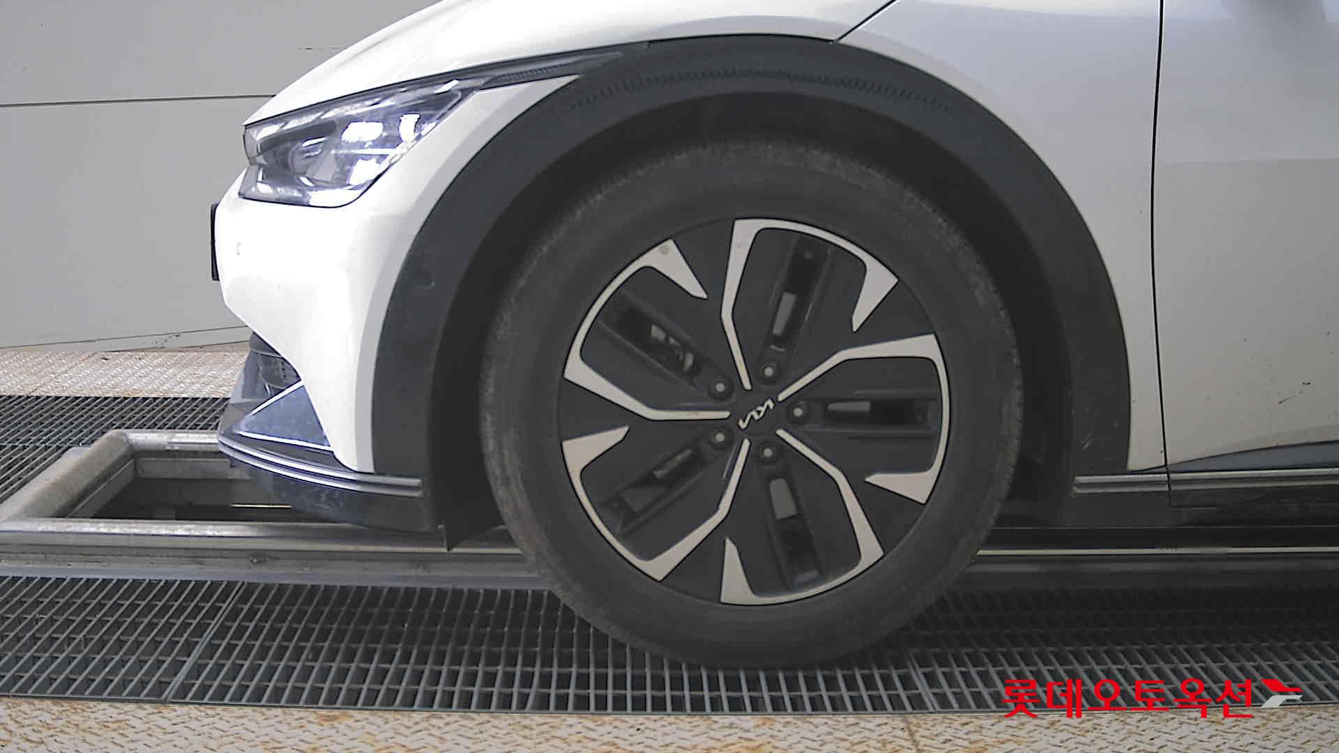 2023 - kia ev6